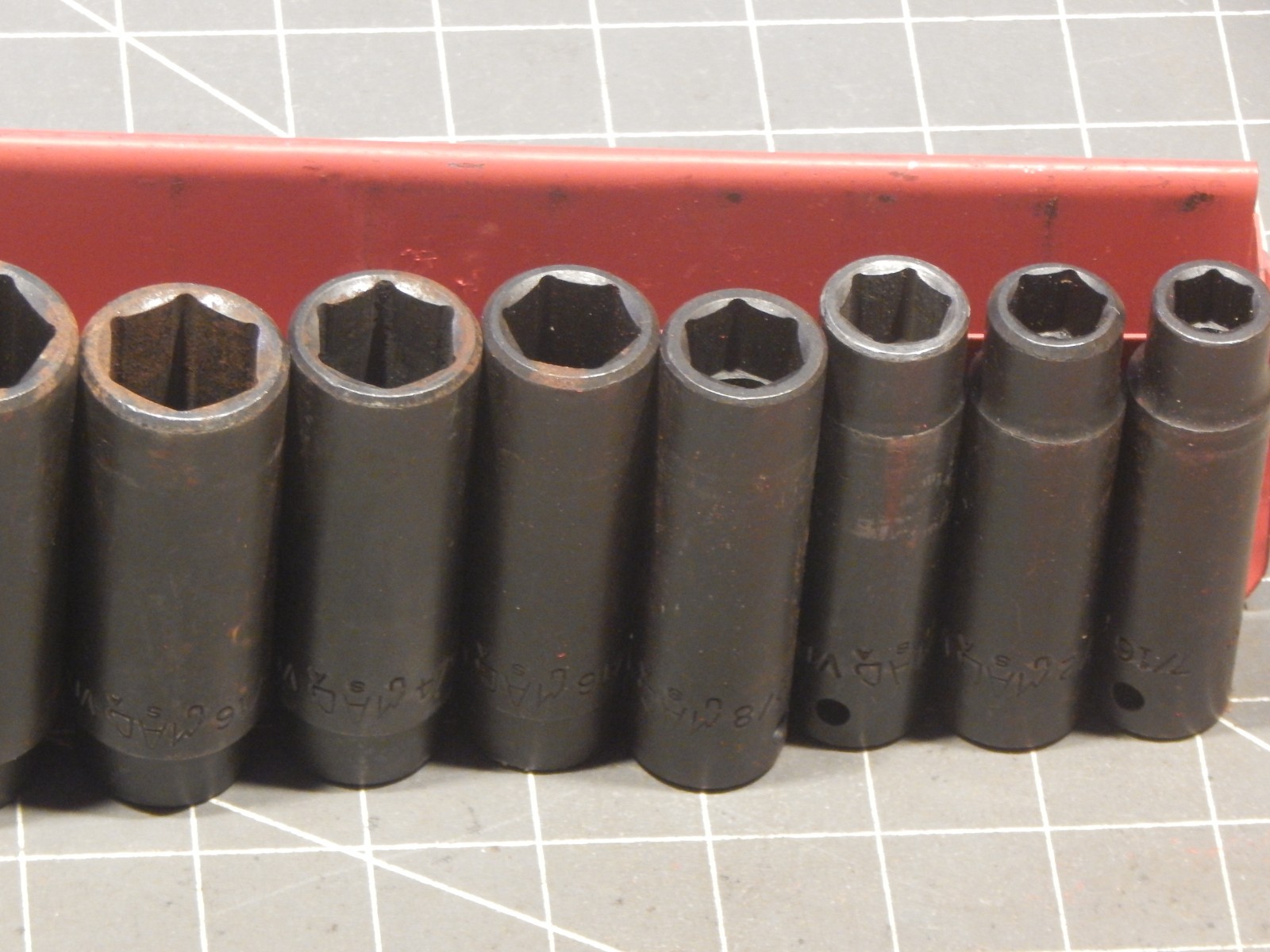 Mac 13Pc SAE 1/2 Drive Deep Impact Socket Set 7/16″ 1 1/4″ 6Pt Dr Metal Tray