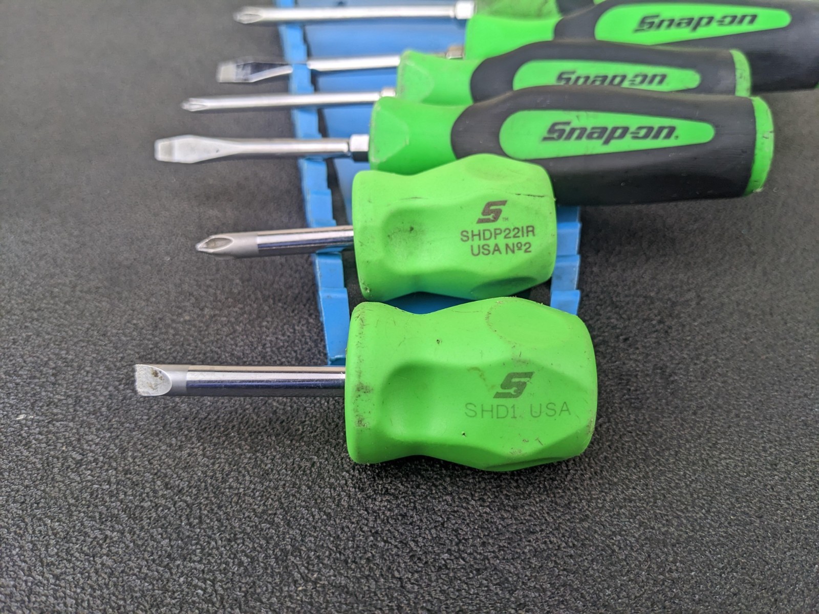 #bm480 Snap-On Tools GREEN 8 Piece Soft Grip Screwdriver Set SGDX80BG
