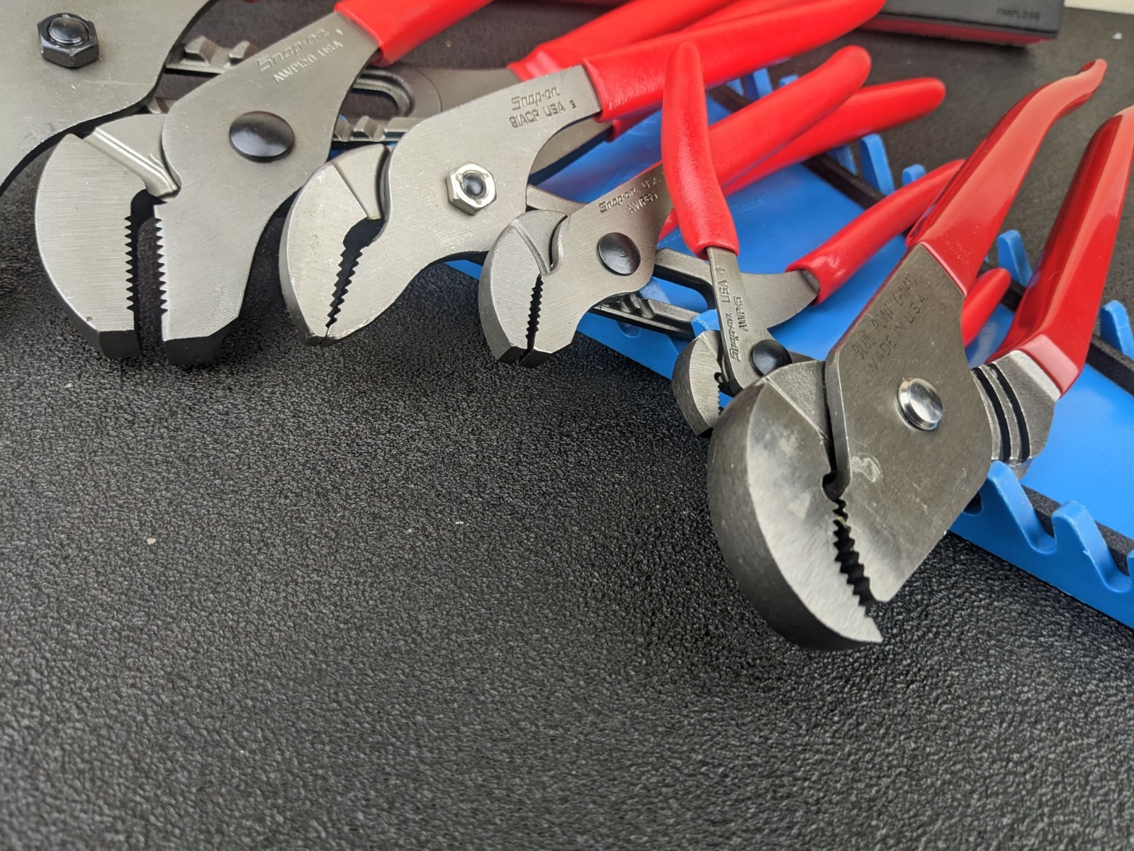 #bp054 Snap-on Tools USA NEW RED Adjustable Joint Pliers Foam Set PLAJ600FR
