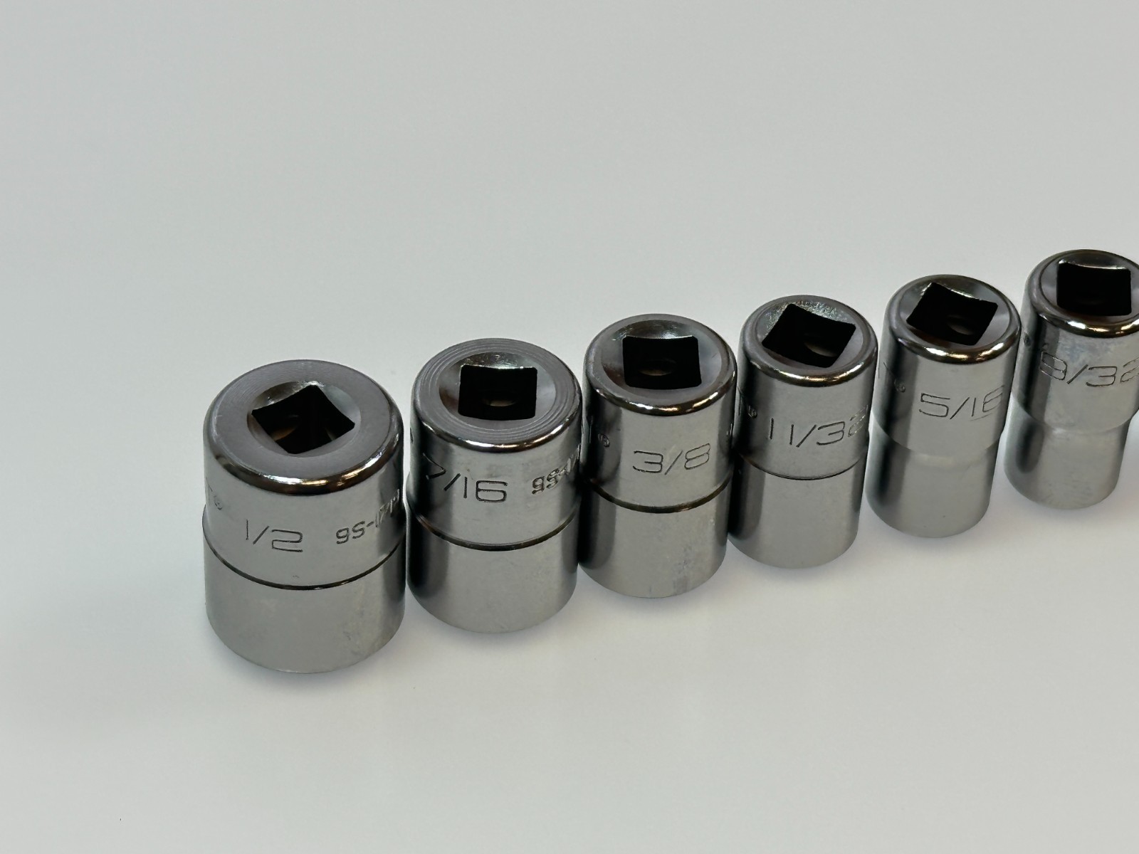 CAT Caterpillar Tools USA 10pc SAE 3/16″ to 1/2″ Socket Set, 1/4″ Drive 12 Point