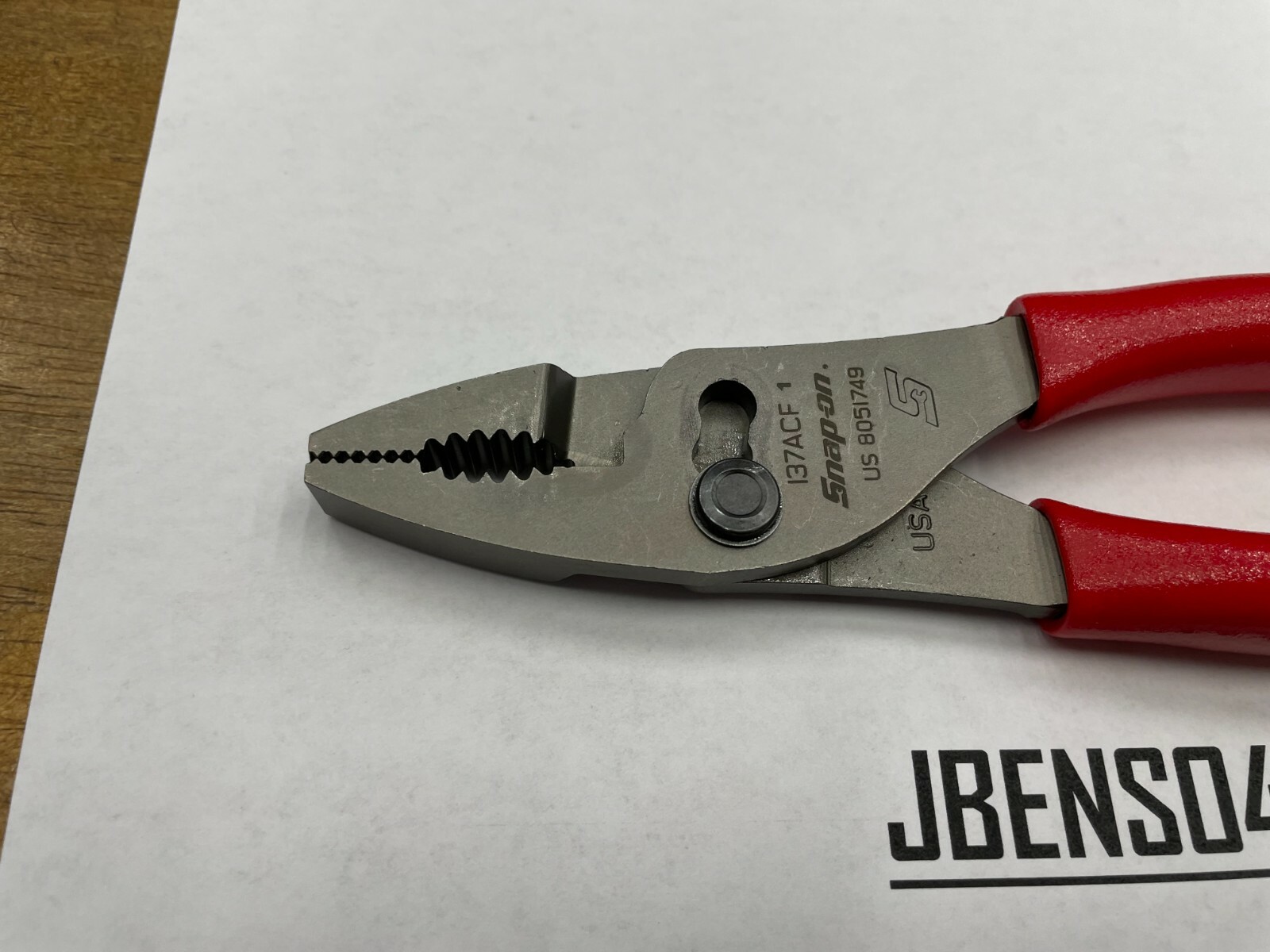 Snap-on Tools USA NEW RED 8″ Soft Grip Combo Slip-Joint Pliers w/ Cutter 137ACF
