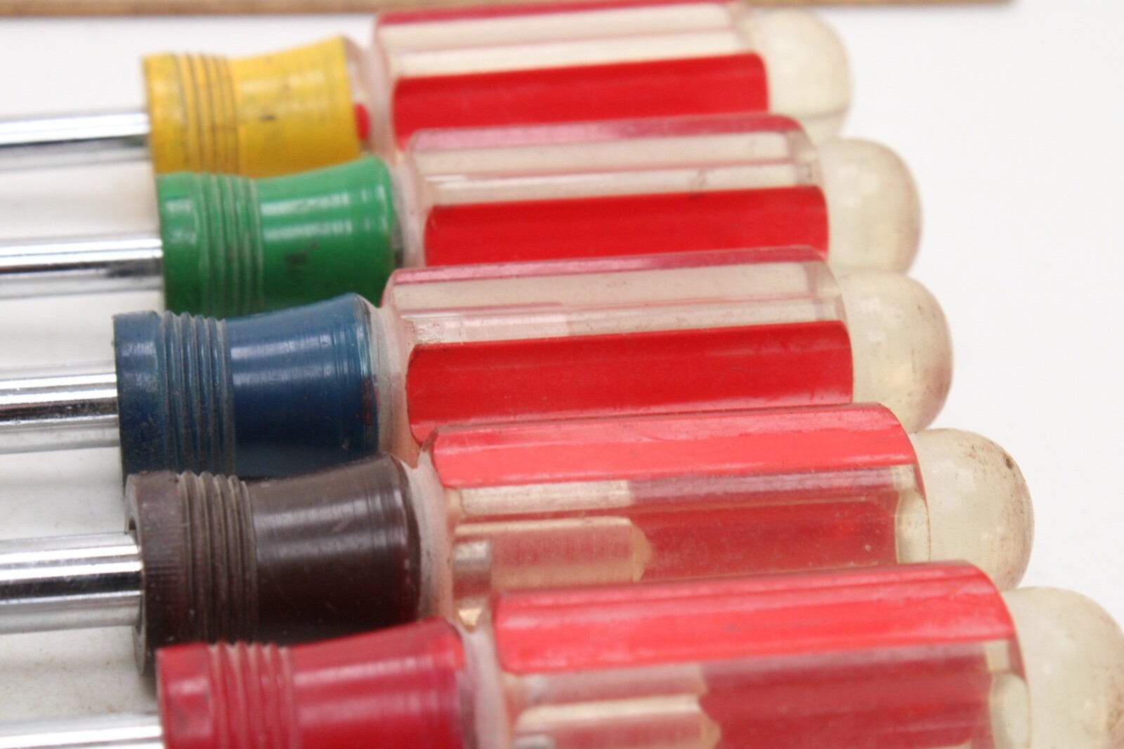 Unbranded Set of 5 Nut Drivers 1/2″ – 5/16″ Multi Color Hard Plastic Handles