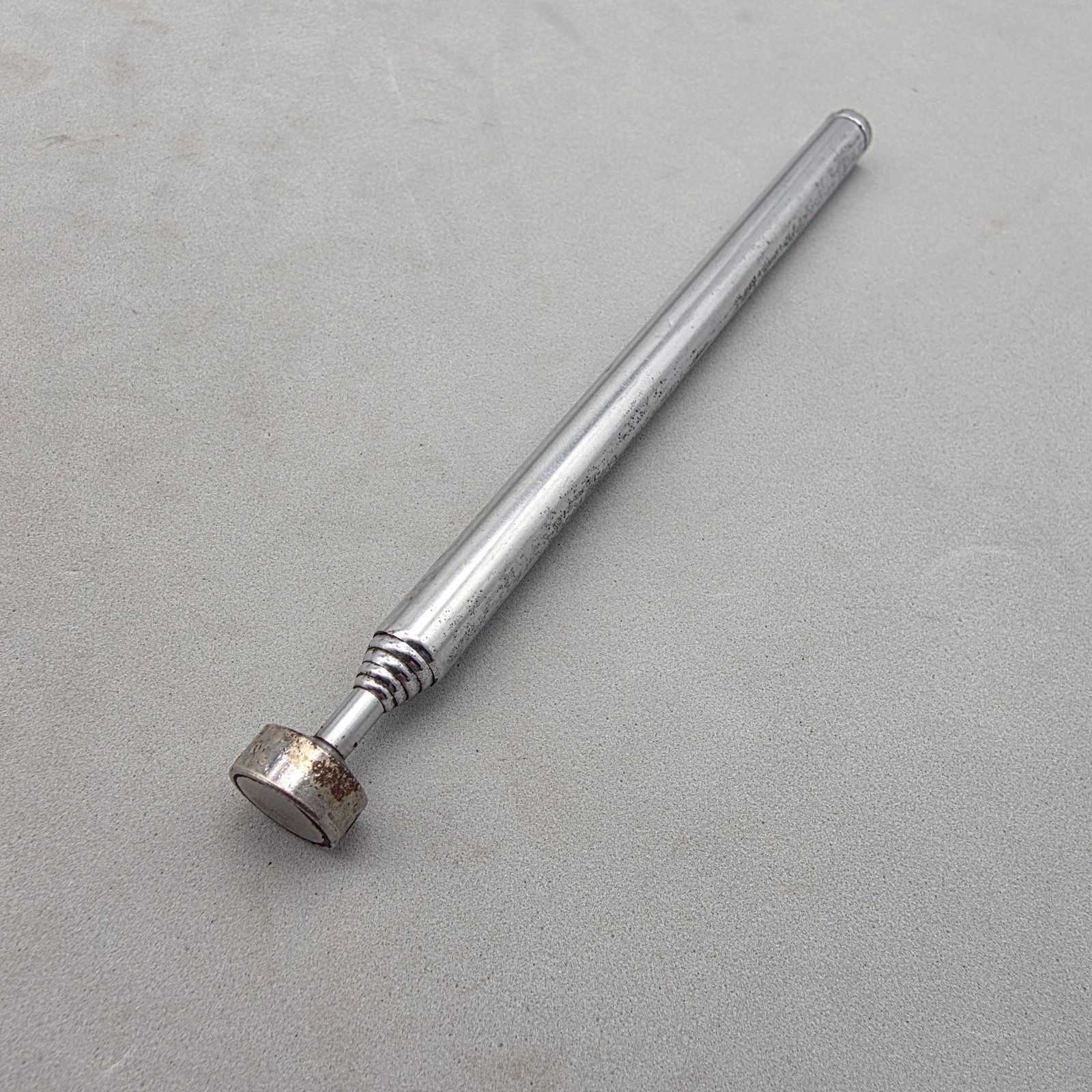 Telescopic Magnetic Pick Up Tool Long Reach