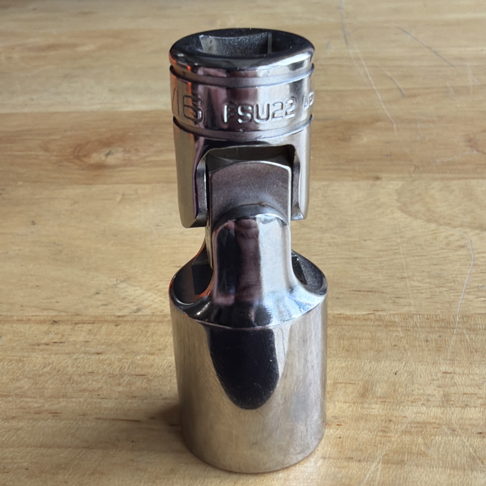 Snap On Tools 11/16″ Deep Universal Swivel Socket 3/8″ Drive 6pt FSU22 NEW 2023