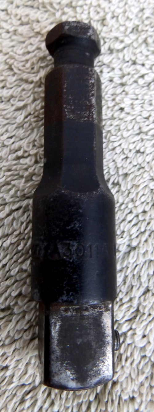 Snap On 7/16″ Hex Drive 1/2″ Drive 2-3/4″ Locking Pin Adaptor Extension A3011A