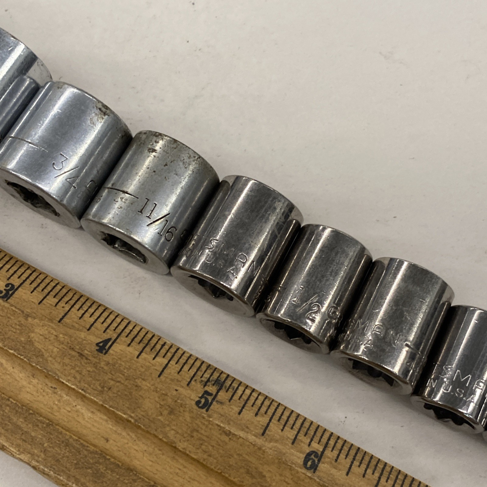 Craftsman USA 3/8 dr. 10 pc. 12 pt socket set Mixed Series 5/16 – 7/8 inch M0866