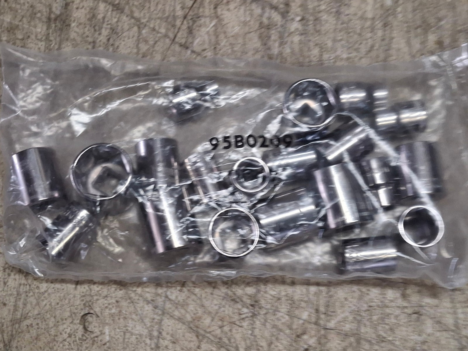USA CRAFTSMAN 20PC SAE 5/16″ – 13/16″ & METRIC 19MM – 9MM SOCKET SET 1/2″ DR.