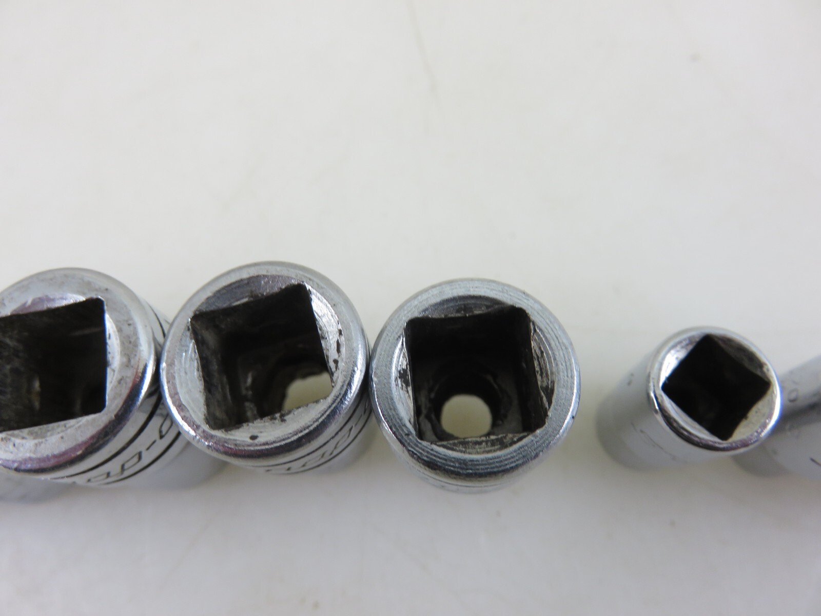 Snap-On 210AFLEY Inverted Torx Shallow Socket Set E4-E18 10pc Set 1/4″ & 3/8″ Dr