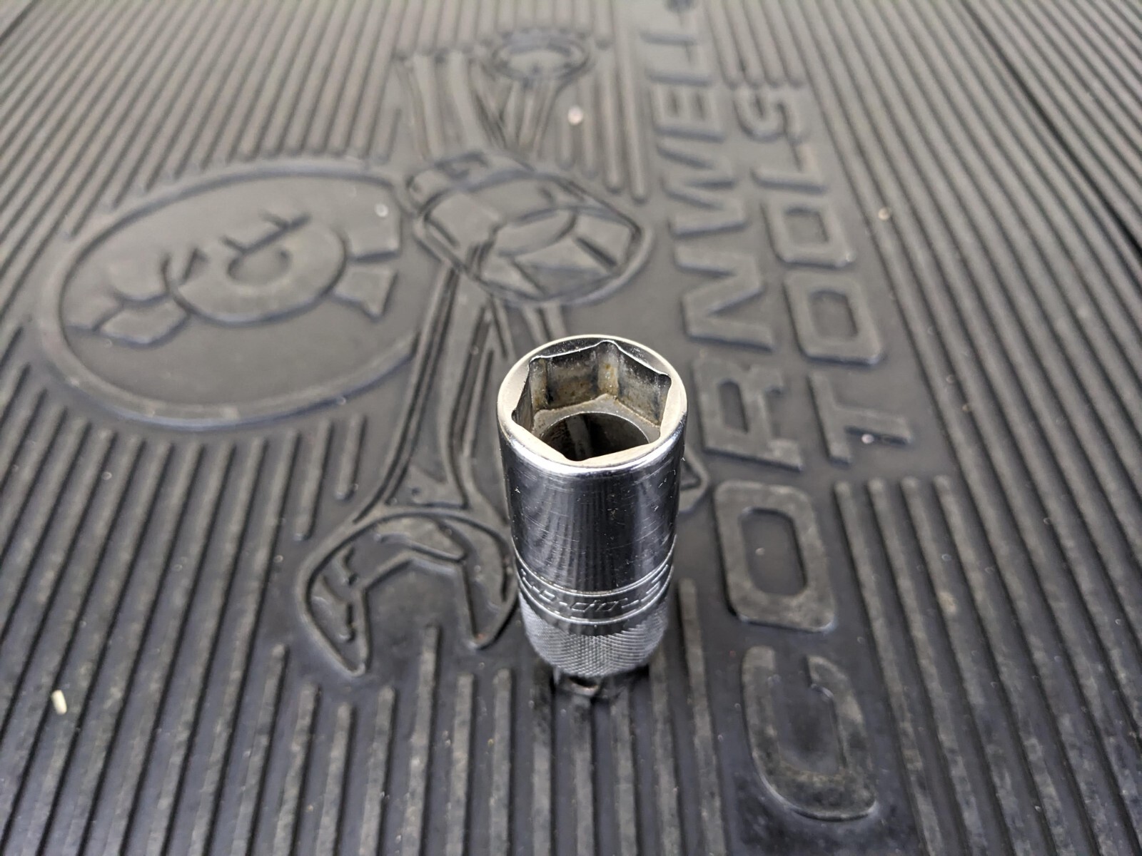 #be436 Snap-on Tools USA 3/8″ Drive 18mm 6 Point Spark Plug Socket S9711KA