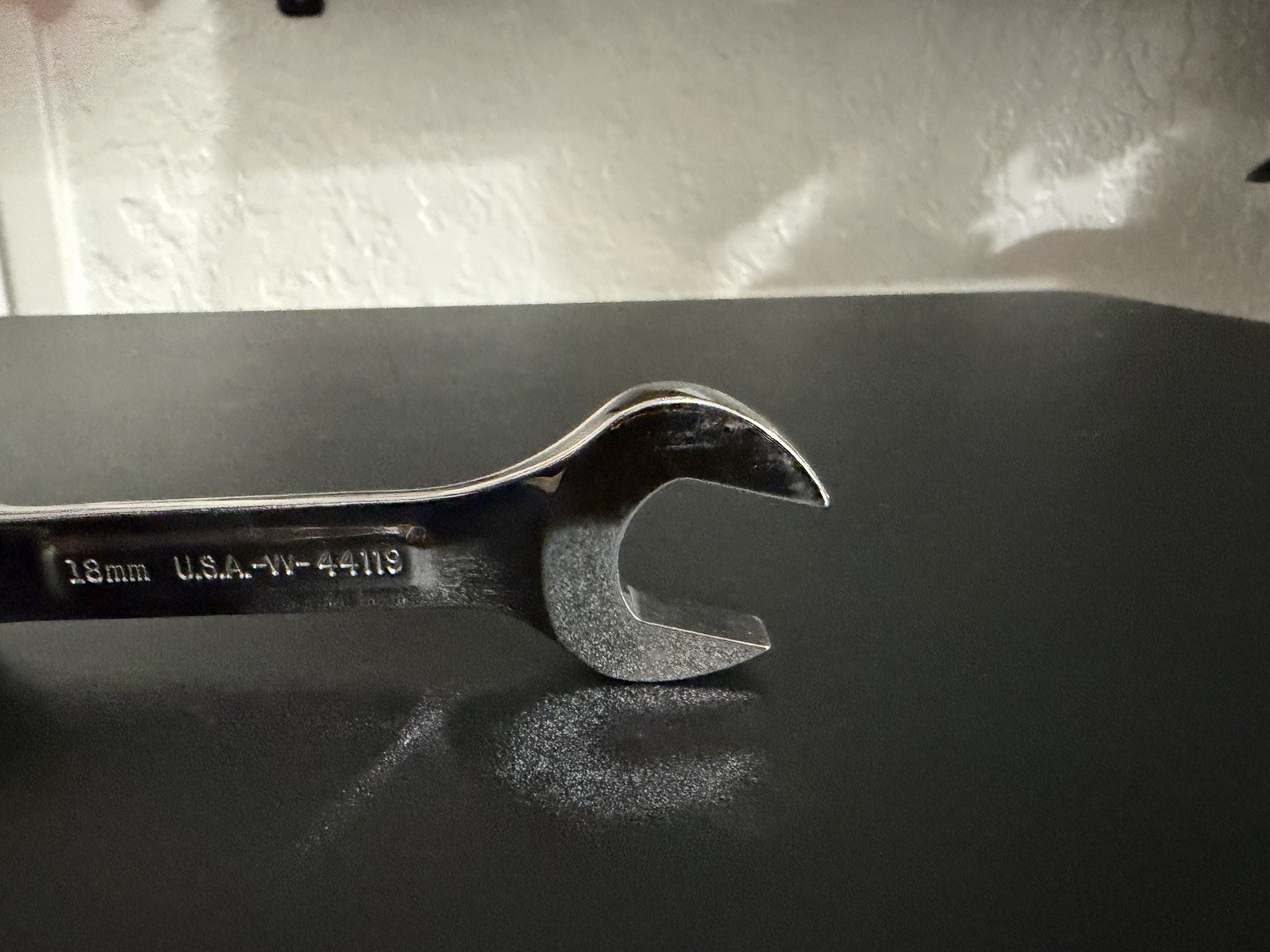 Craftsman 44119 combo wrench 18 mm 12 point stubby 5″ long