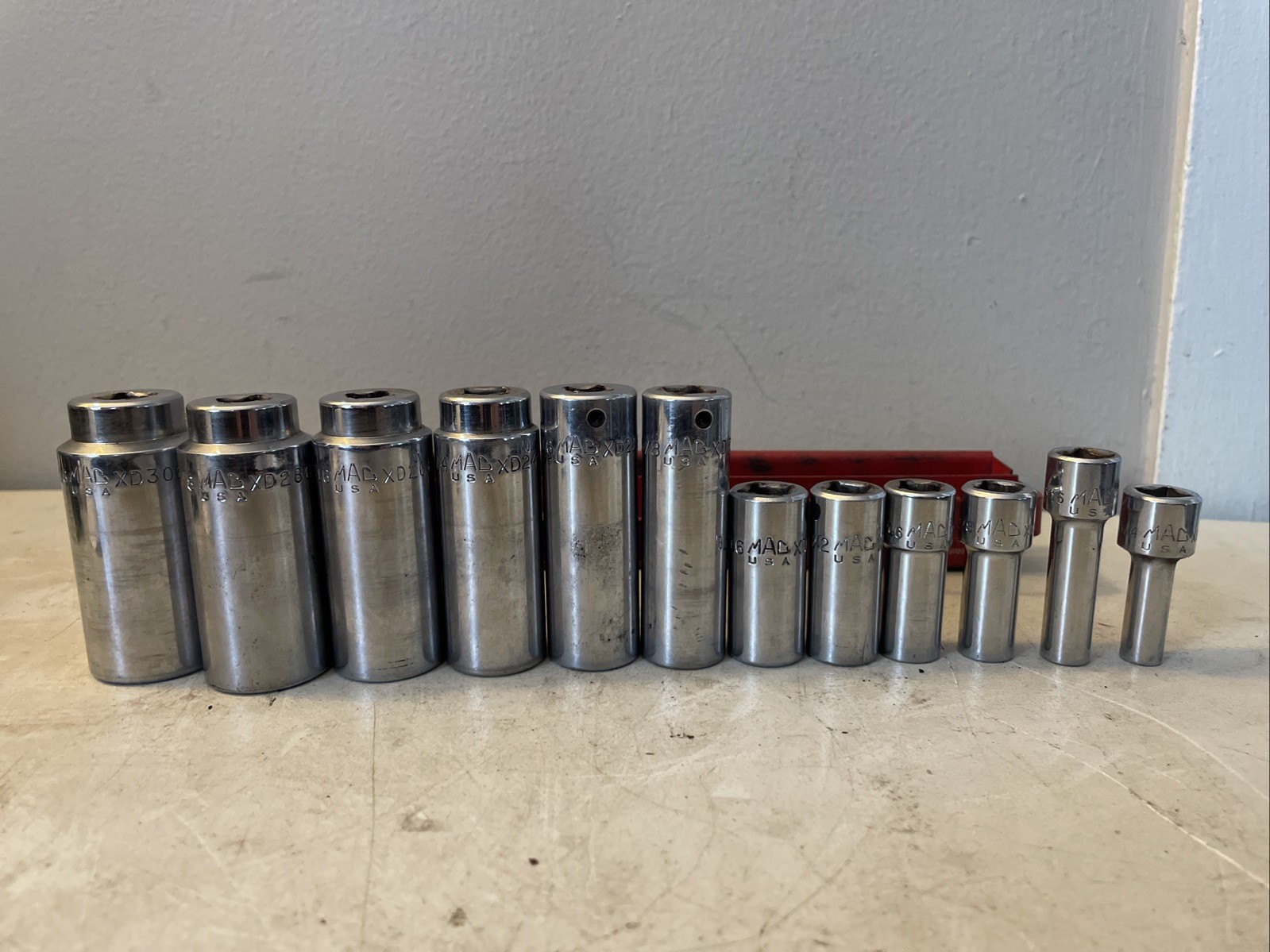 Mac XD Series 3/8″ Drive 6 Point SAE Deep Socket 12 Piece Set 1/4″- 15/16″