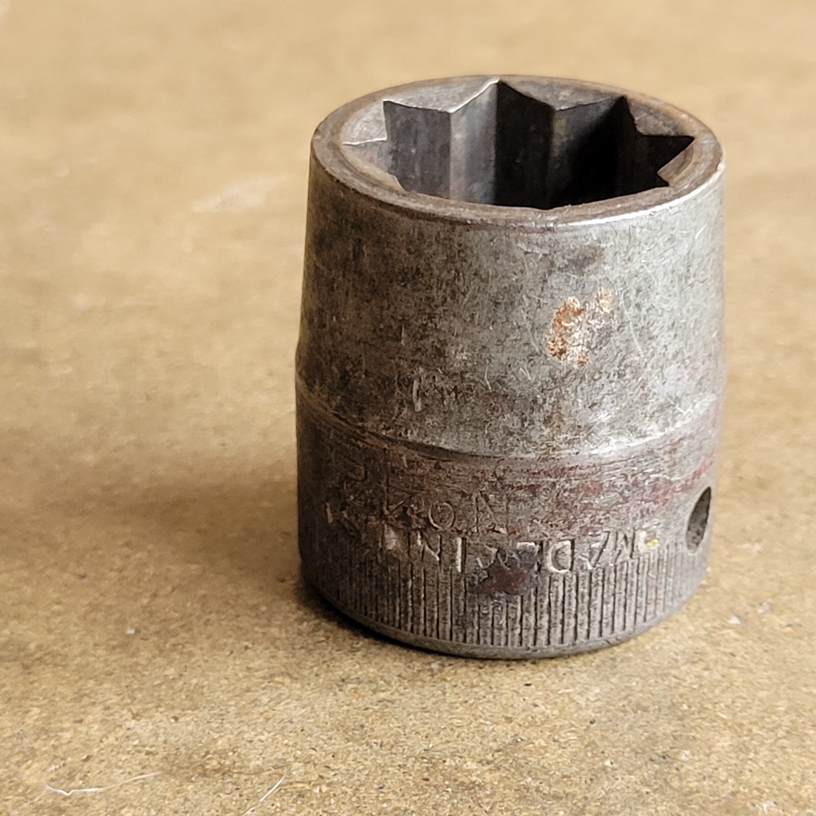 Vintage SNAP ON Tools NO 422, 1/2″ DRIVE, 11/16″ SOCKET, SHALLOW, 8 PT STAR