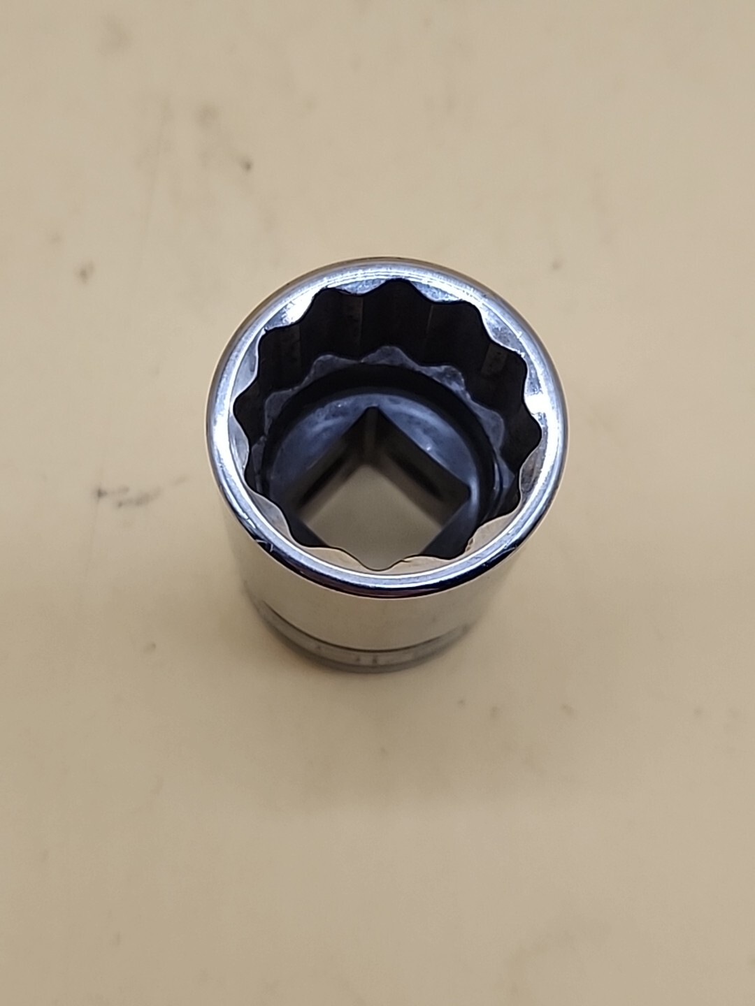Snap-on Tool SW261 13/16″ SAE Flank Drive Shallow Socket 1/2″ Drive 12 Pt USA