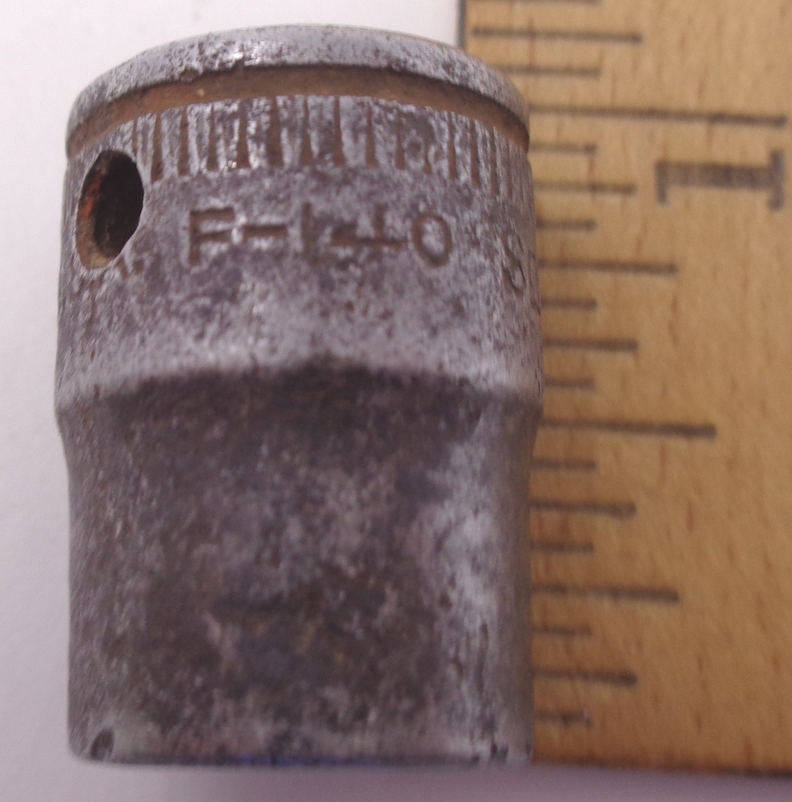 Snap-on USA F-140 SAE 3/8″ drive 7/16″ shallow 12 point socket: underline logo