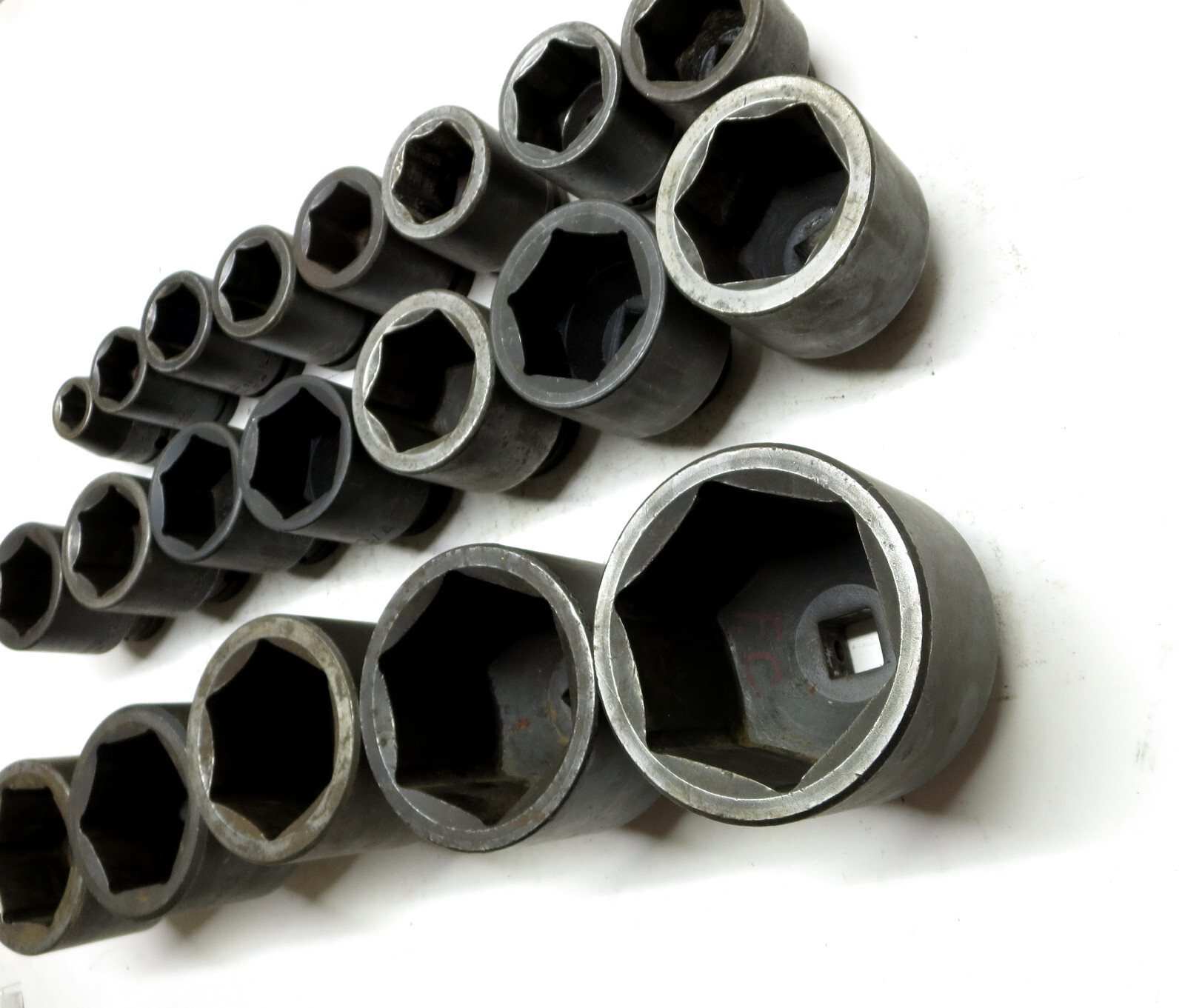 Armstrong & Wright Domestic 3/4 Impact Socket Set of 20 pcs 3/4 – 2-15/16″ USA