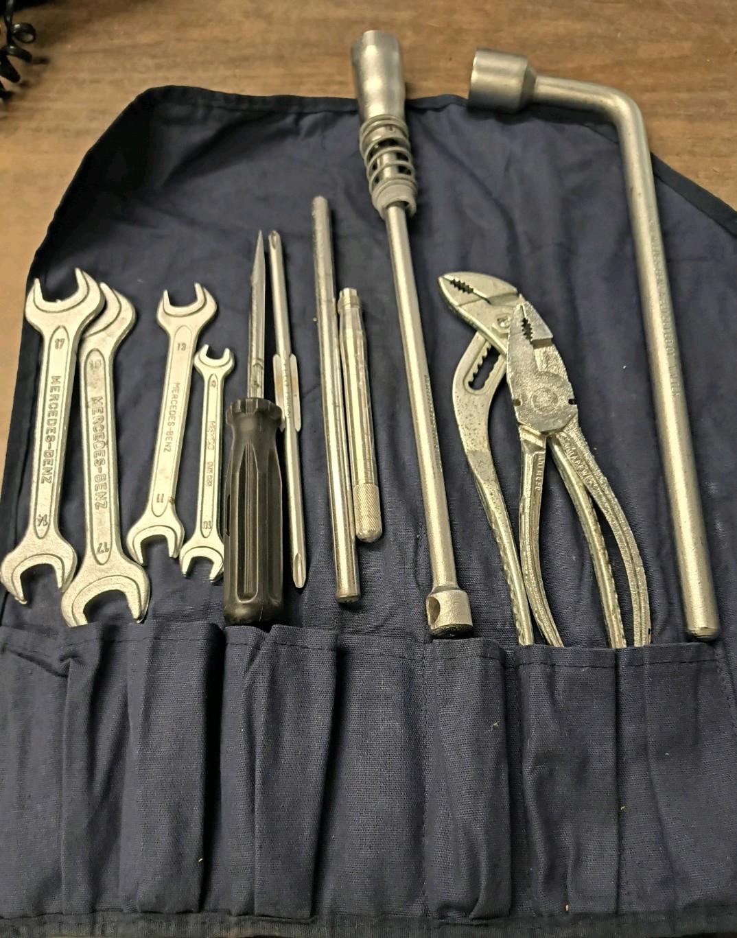 Mercedes Benz W107 W113 Sl W108 W111 W116 W115 W123 Tool Kit