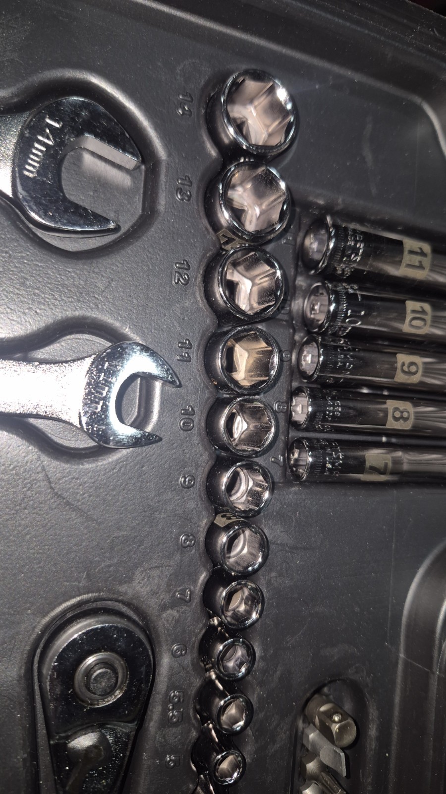 Complete Craftsman 34118 118pc Metric & SAE Socket Set 1/4″ 3/8″ 1/2″ Drive USA
