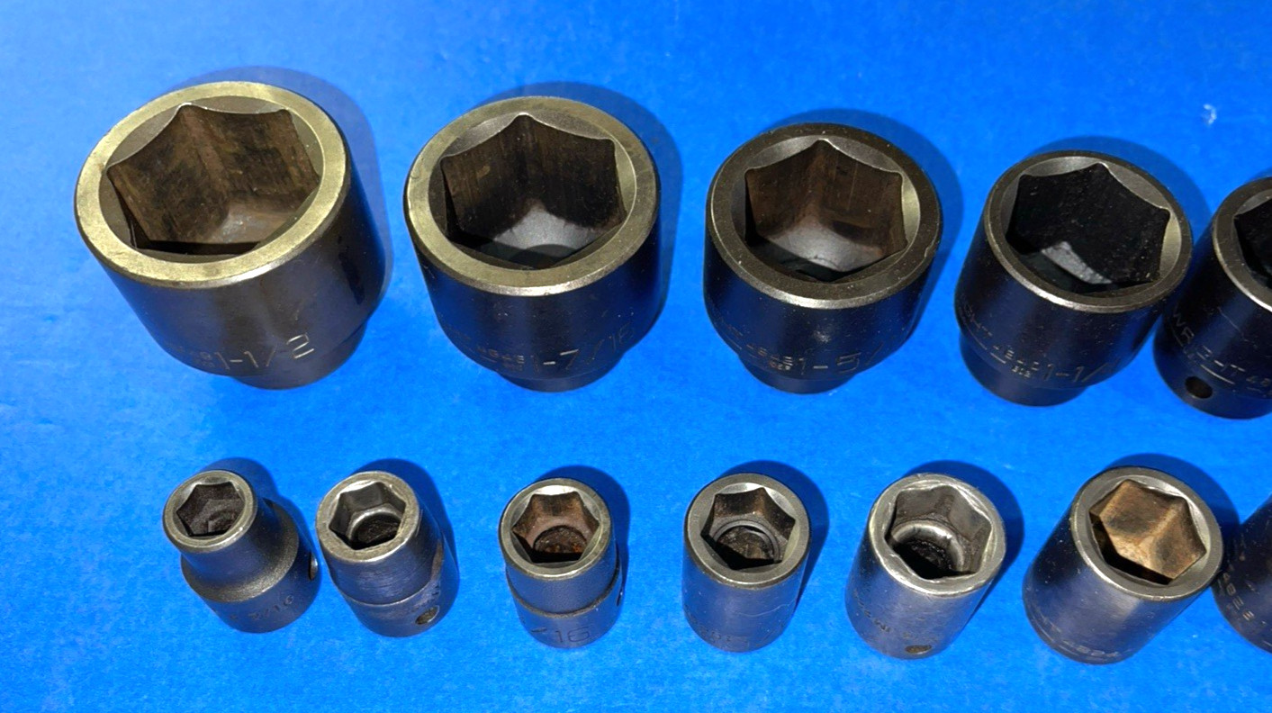 WRIGHT TOOLS 16 PIECE 1/2 DRIVE SAE. SHORT IMPACT SOCKET SET 7/16 TO 1-1/2