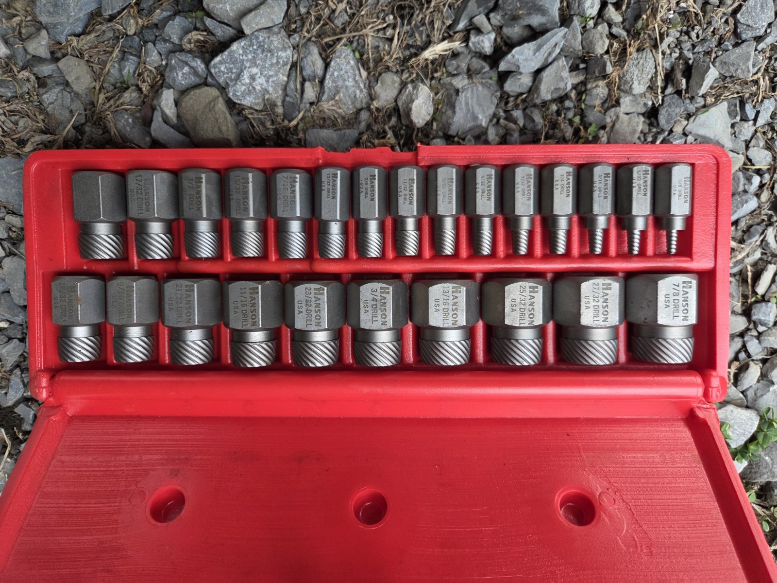 Irwin Hanson Screw Extractor Set, model 53227 is a 25-piece.