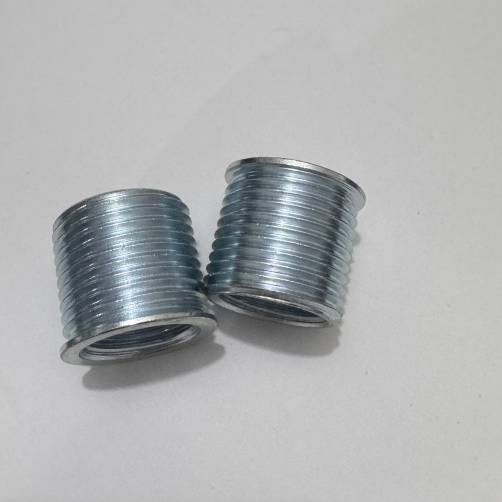 M14x1.25 to M18x1.5 Spark Plug Thread Repair Insert Kit, Blue White Zinc Coated