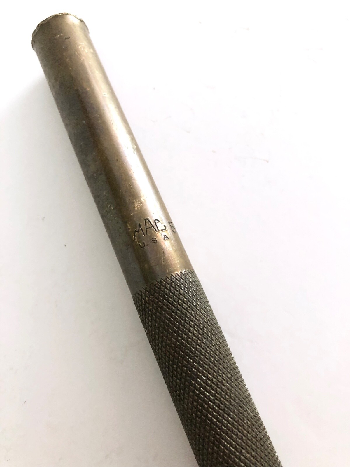 Vintage Mac Tools BD8 Brass Drift Punch 8 Inches Knurled Handle 3/4″ USA