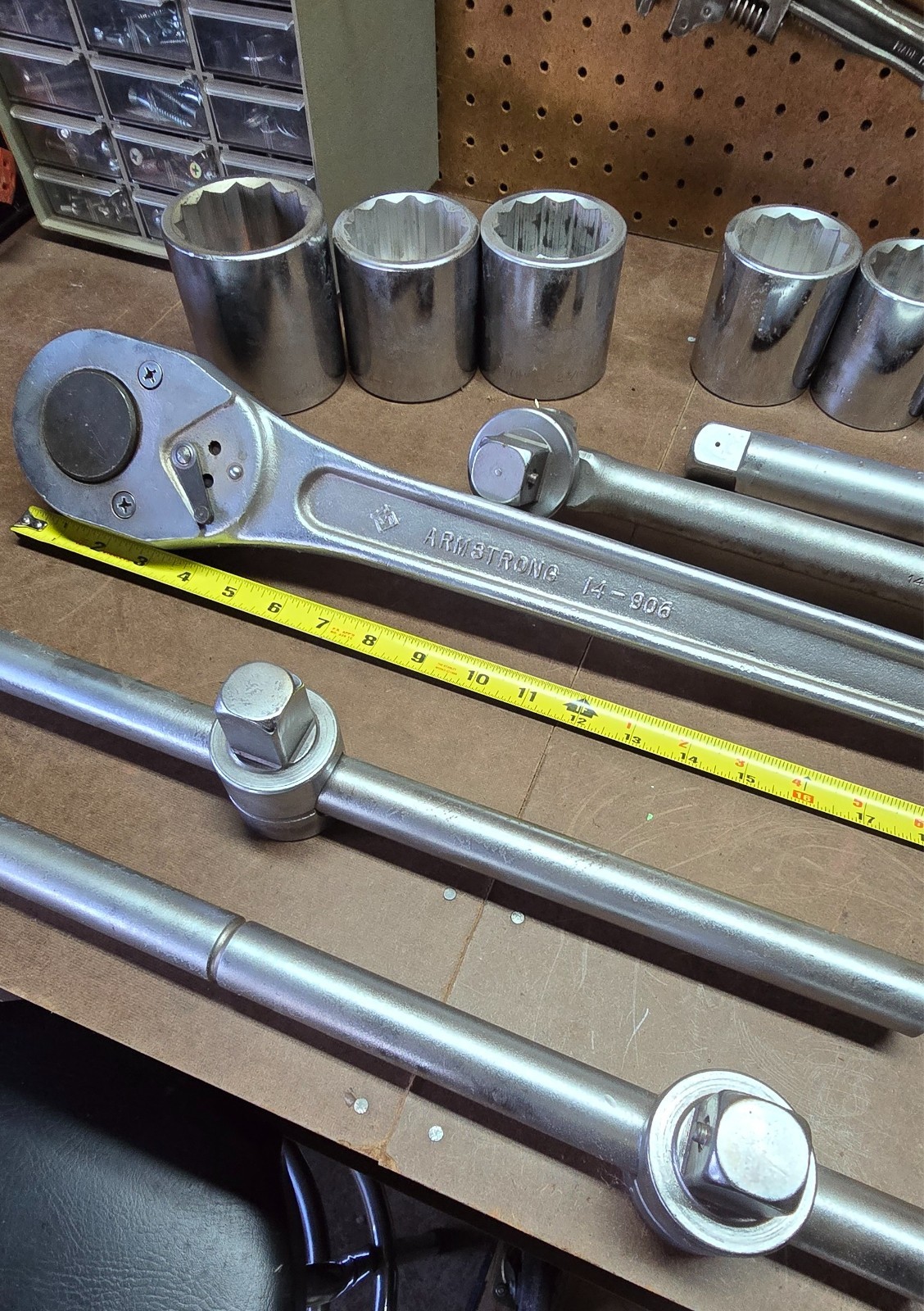 Armstrong 21-piece 1″ drive socket set Excellent Condition
