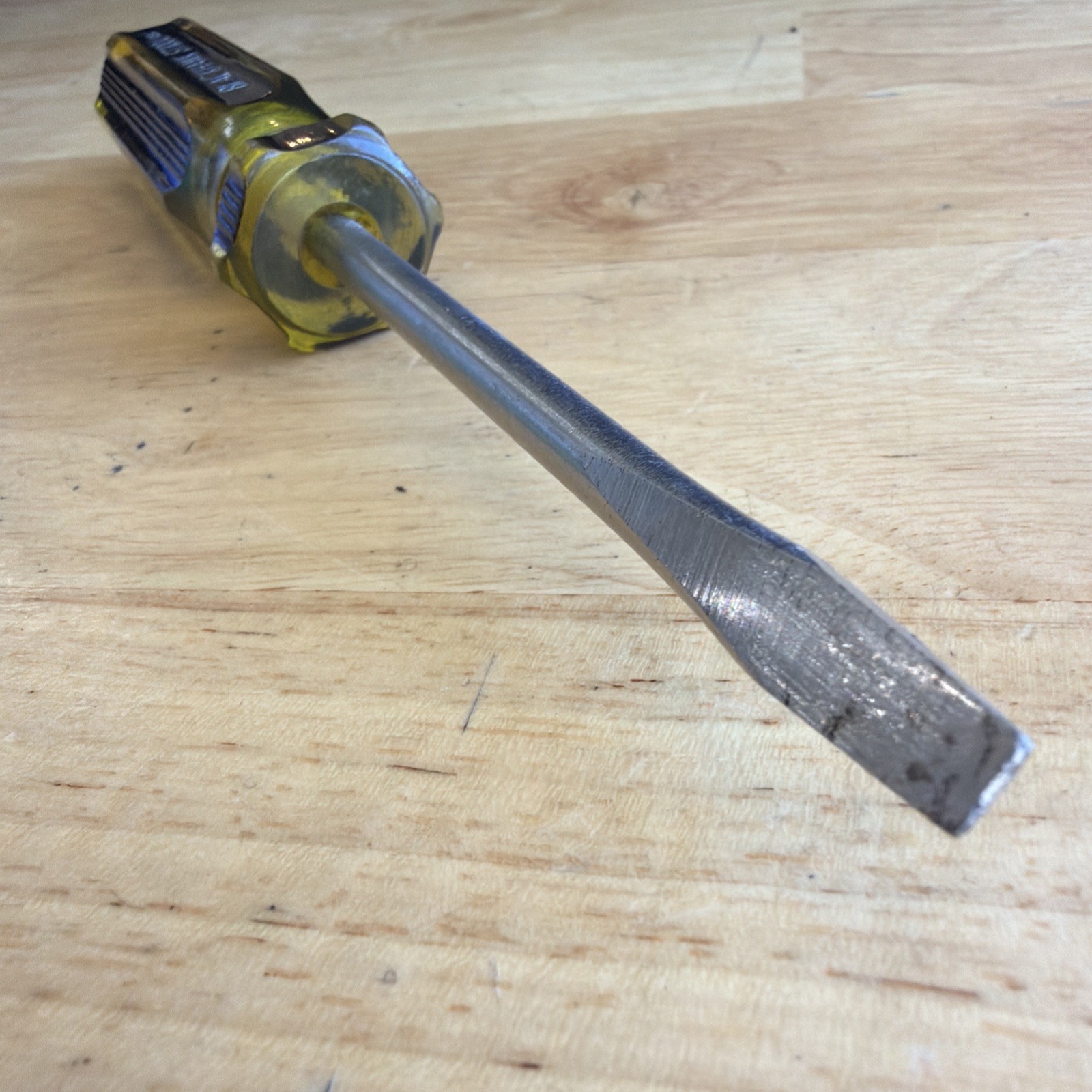 Blackhawk Tools 1/4″ Flat Slotted Screwdriver Yellow Black Handle ST1004 USA