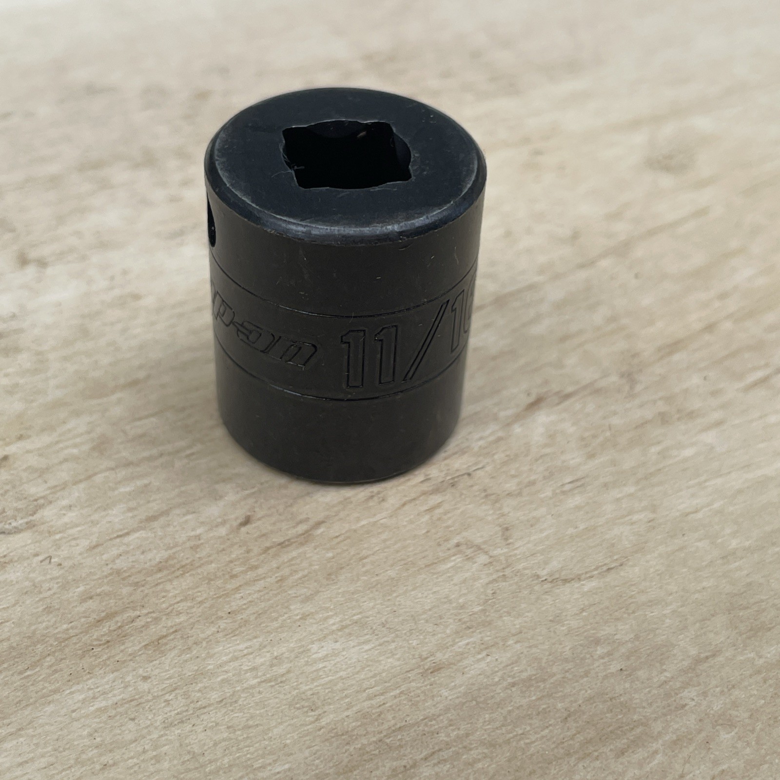 Snap-on tools USA 3/8″ drive 11/16″ SAE 6 Point Shallow Impact Socket IMF220