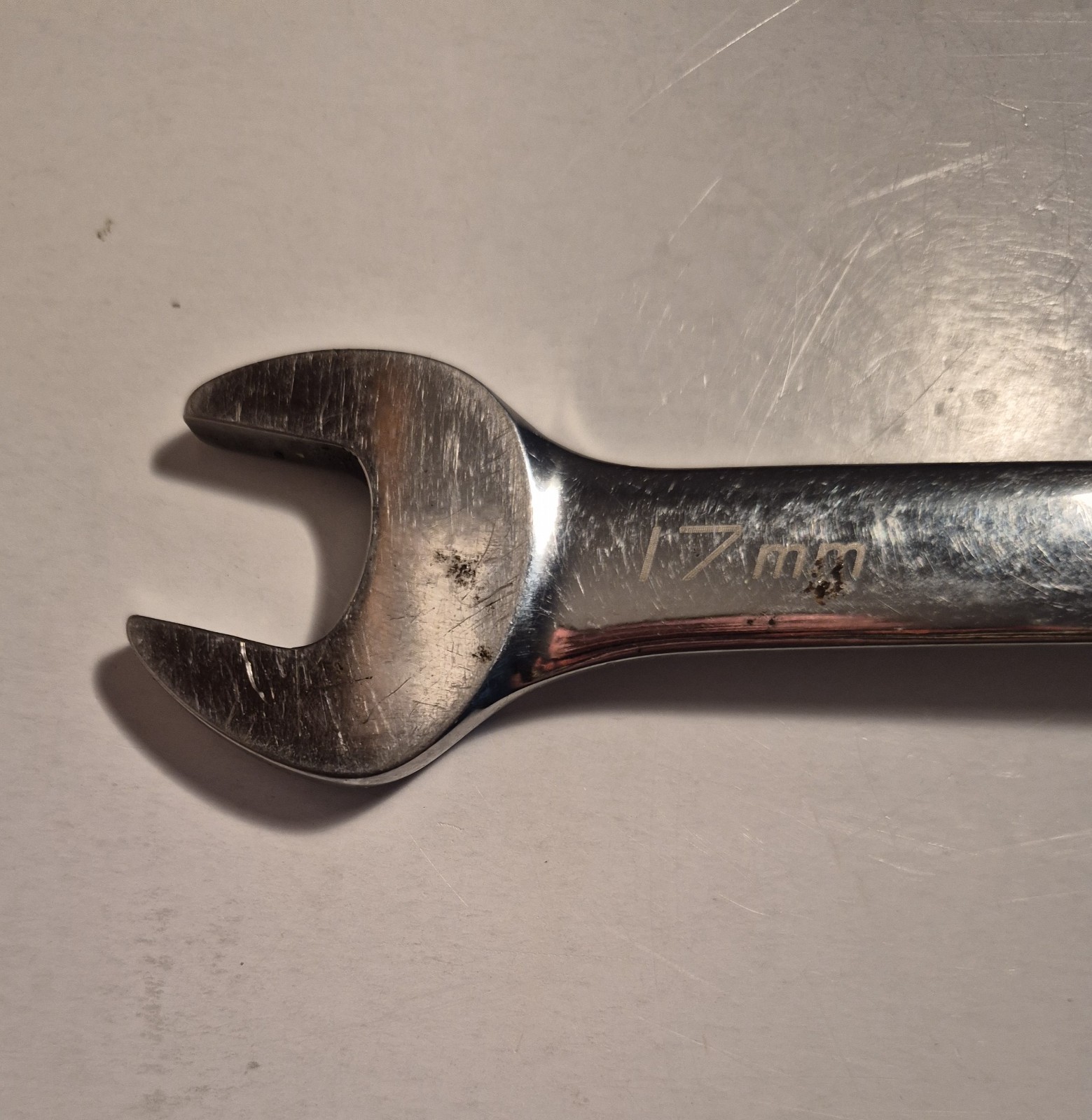 Blue-Point Tools 17mm Metric 12 Point Reversible Ratcheting Wrench BOERM17 c