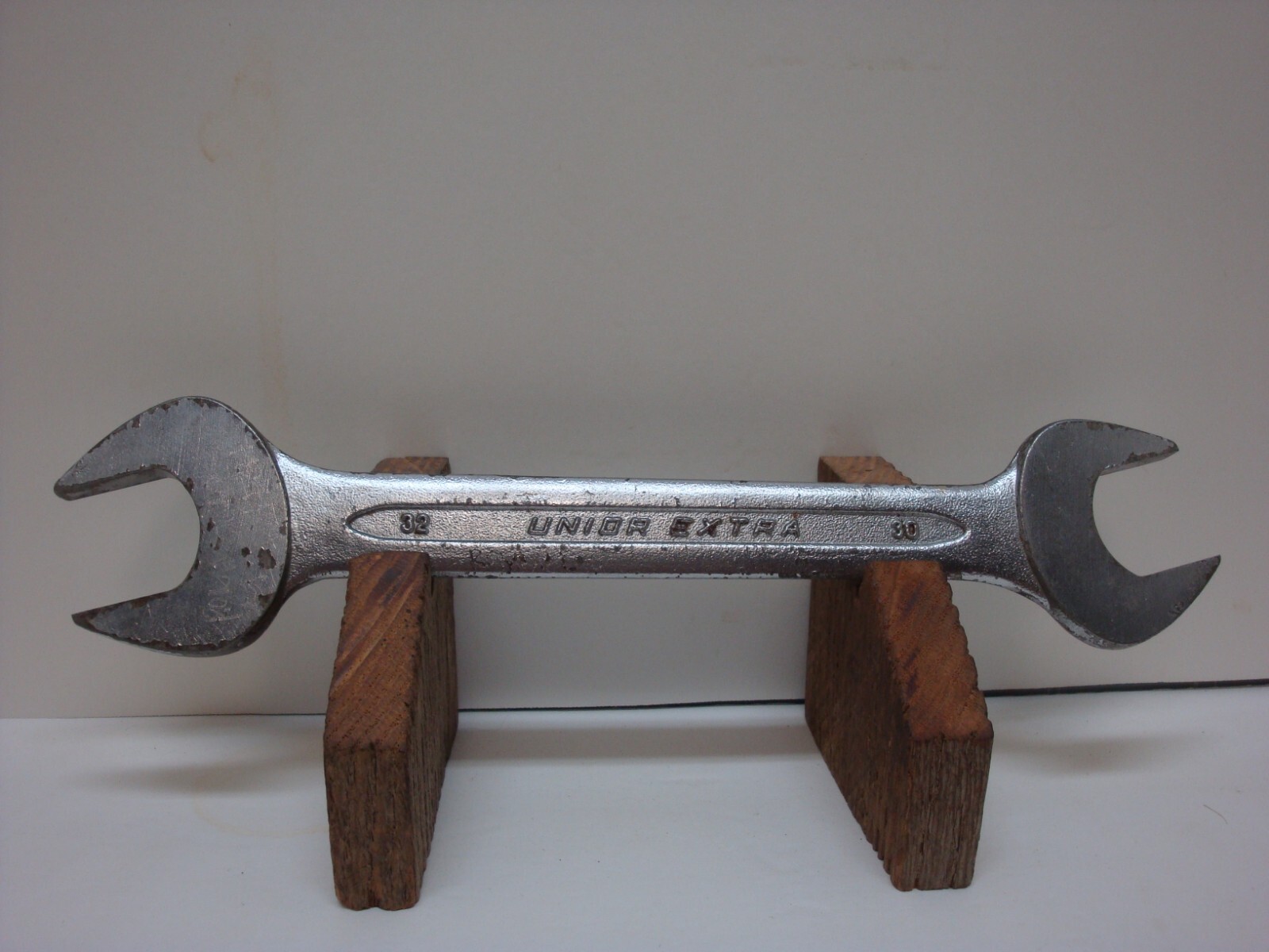Unior Extra 30 X 32 MM Chrom-Vanadium Open End Wrench