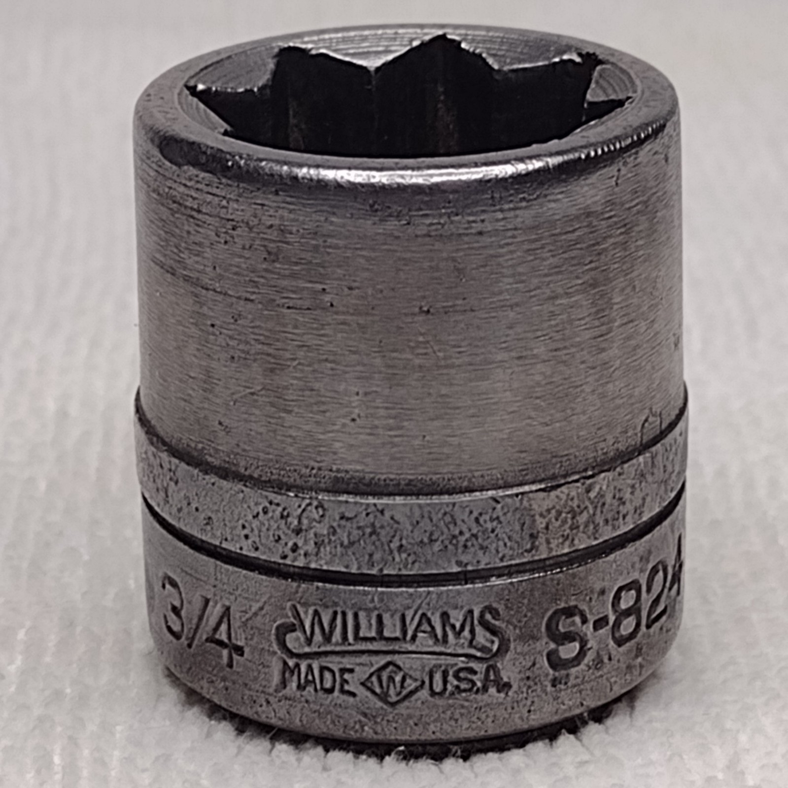 Vintage Williams S-824 Diamond Logo 1/2 Drive 3/4″ 8Pt Socket, Made in USA