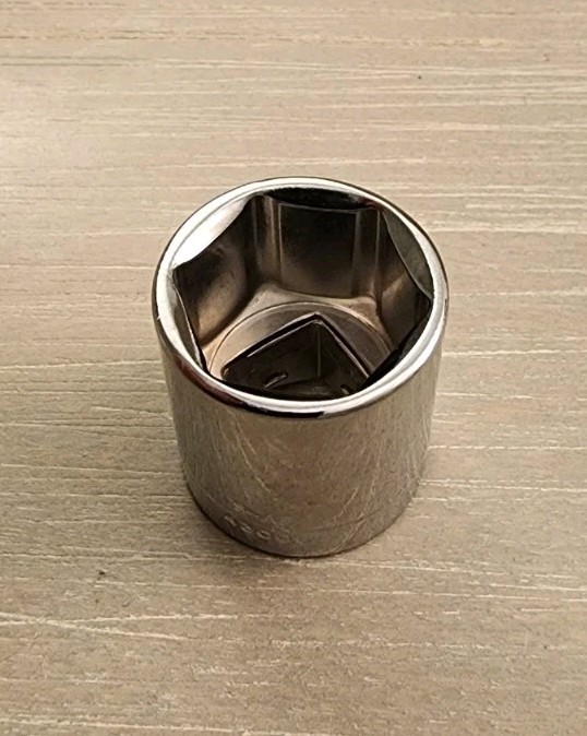 Craftsman 11/16″ Socket 6 Point 3/8″ Drive S-AF 43006