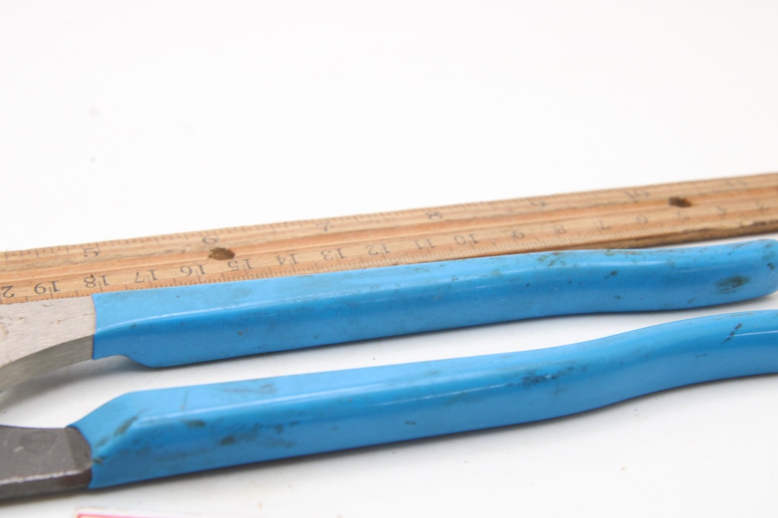 Channellock 420 Tongue & Groove 9″ Long Blue Rubber Grip Pliers USA