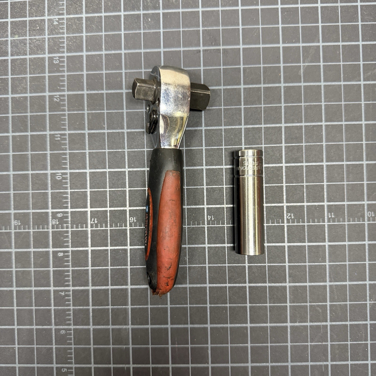 GM Performance Parts Stubby Ratchet 1/2” And 3/8” Dual Head And 13mm Socket