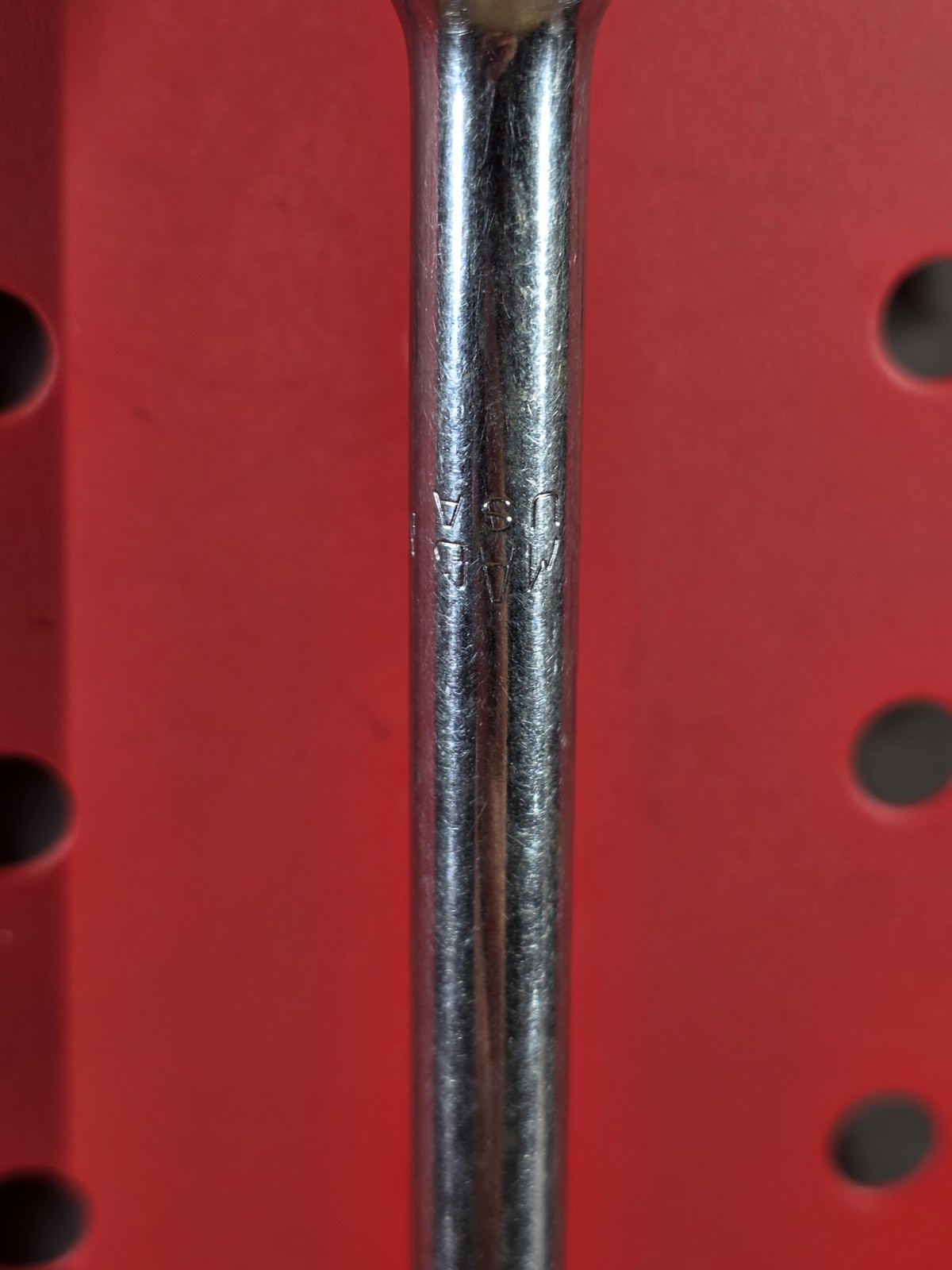 MAC Tools M14EKLQ 14″ Long 1/4″ Drive Knurled Locking Extension