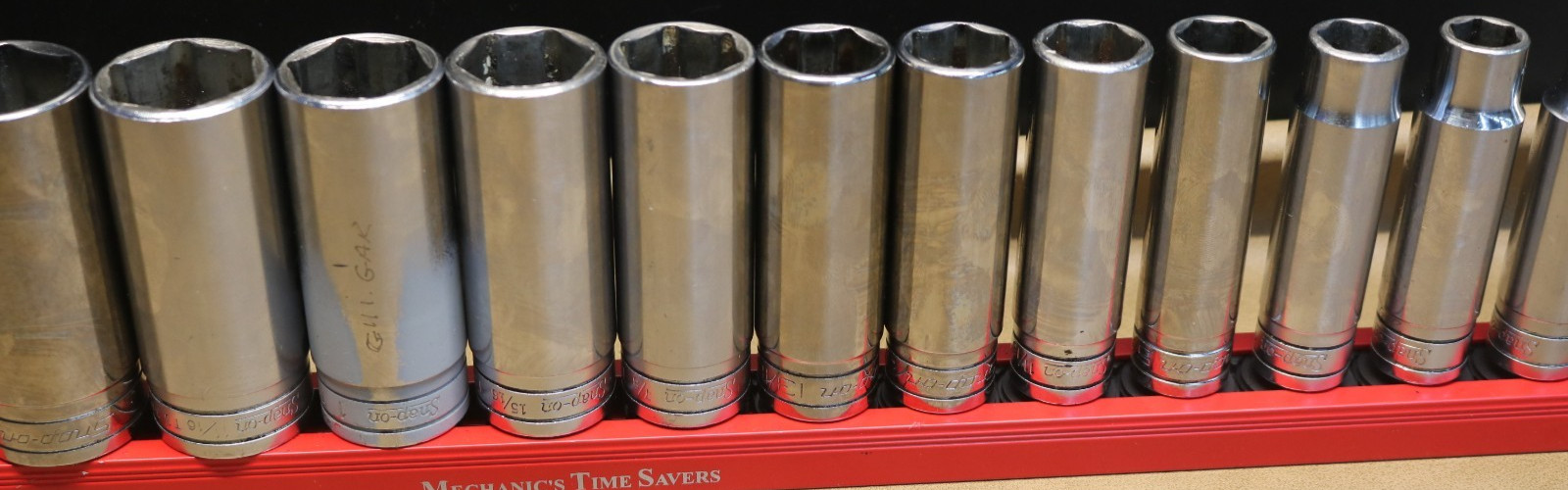 Snap-On 16 piece TS series 1/2″ drive 6 point deep well SAE socket set