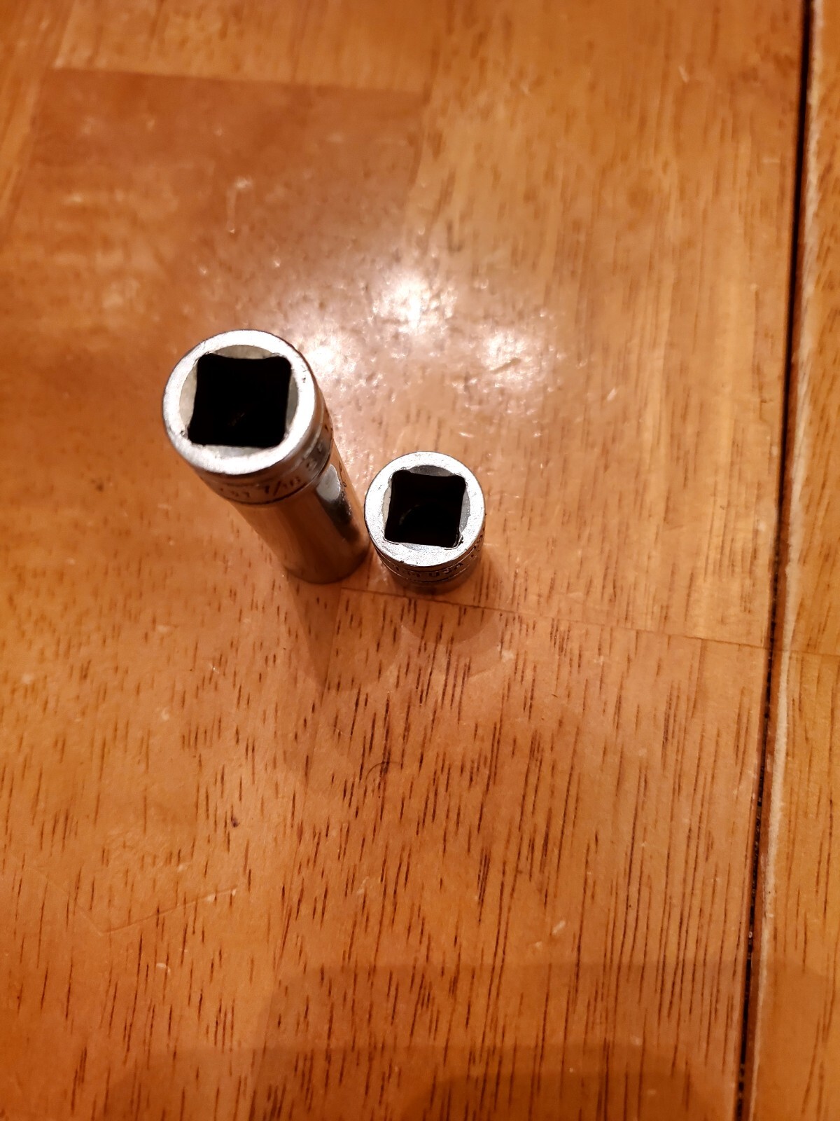 Snap On 3/8 Drive 7/16 6PT Shallow 12PT Deep Sockets Lot Of 2