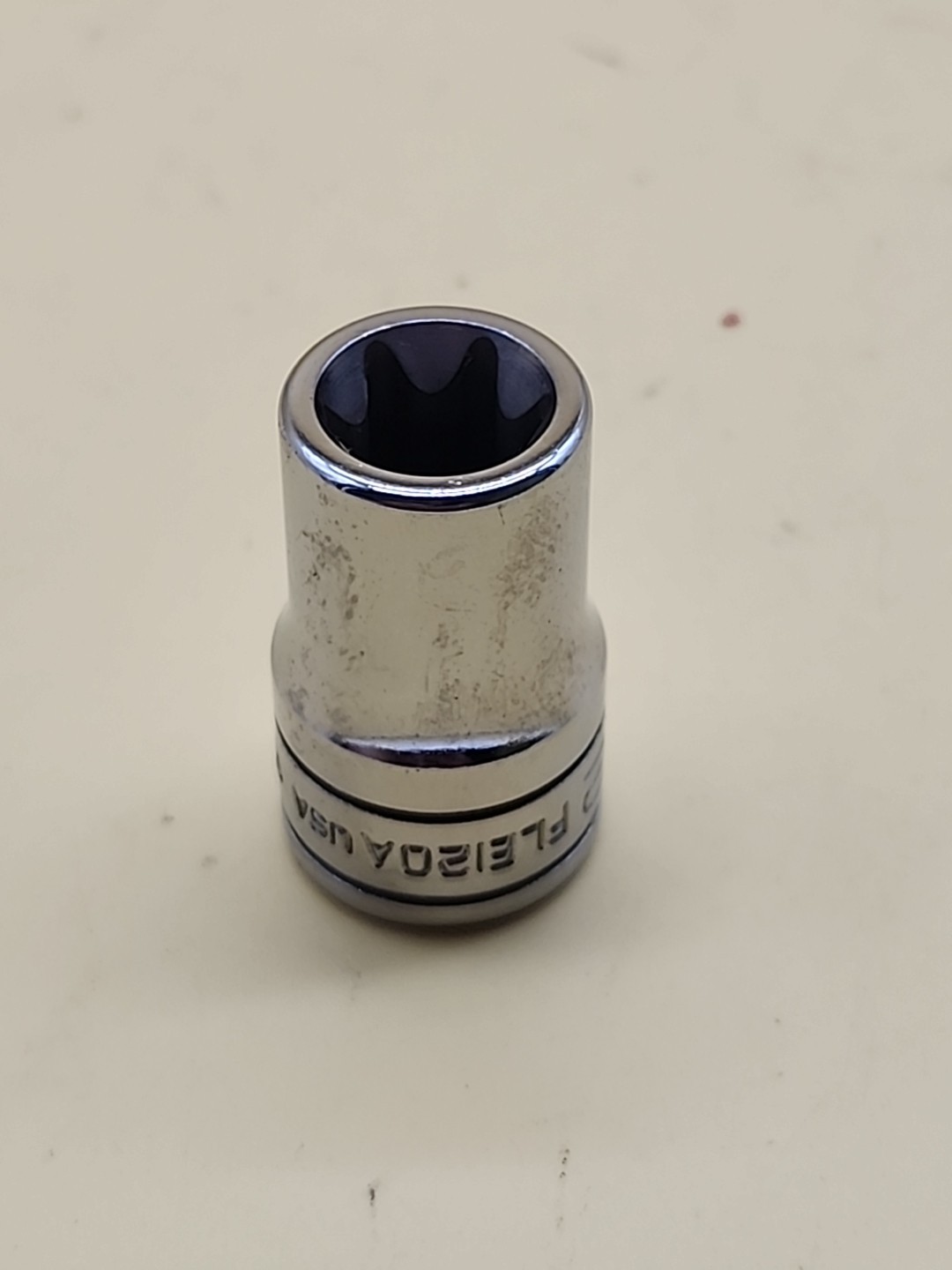 Snap-On Tools FLE120A 3/8″ Dr E12 Shallow Inverted TORX Female Chrome Socket