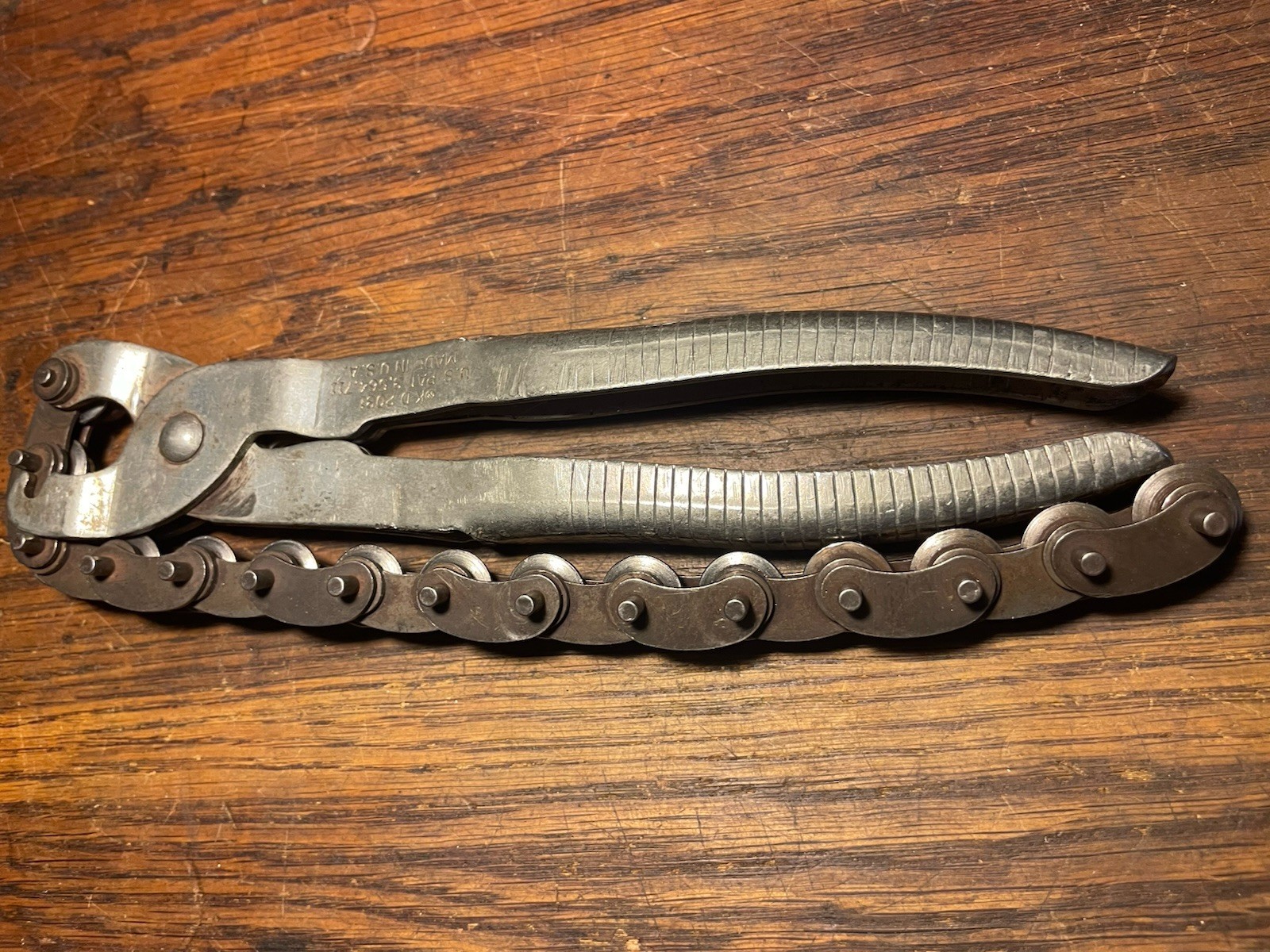 KD 2031 Exhaust Cut Off Chain Cutter Mechanic Hand Tool USA