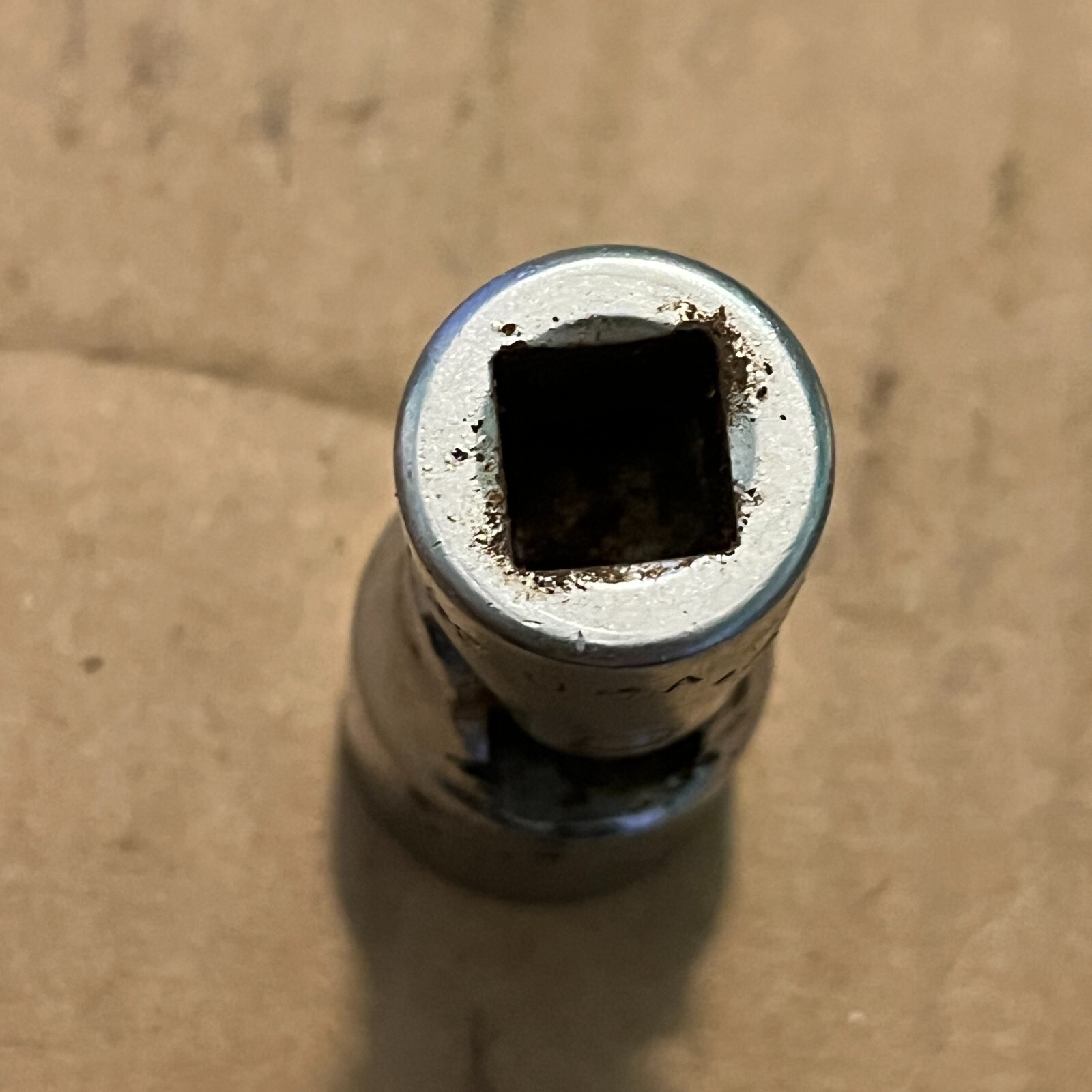 Snap On 3/8″ Drive 11/16″ 12PT Chrome Swivel Socket FVU22 – seized