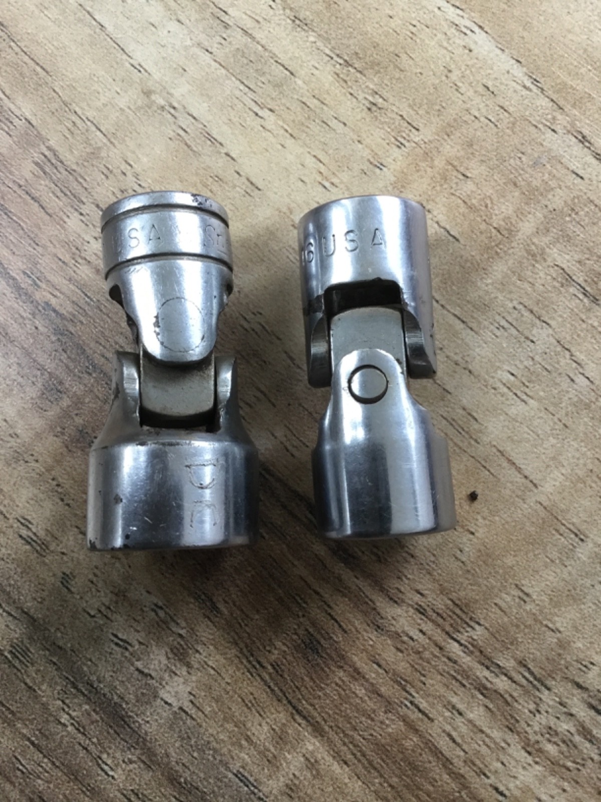 Snap-On Tools USA 2pc 3/8″ Drive SAE Swivel Sockets 1/2″ 5/8″ FVU & FU-Series