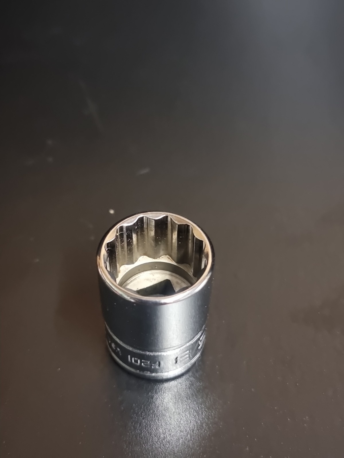 Snap On F201 3/8″ Drive 12 Point 5/8″ Shallow Chrome Socket