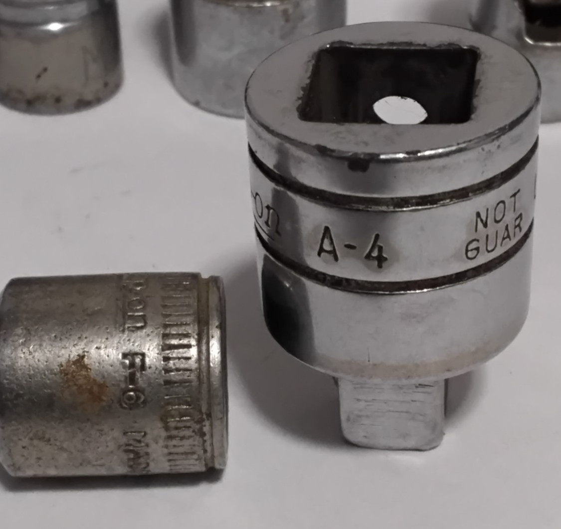 (19) Snap-On Mixed Drive Size Sockets Variety USA 1/4″ 3/8″ 1/2″ 6 & 12 Point