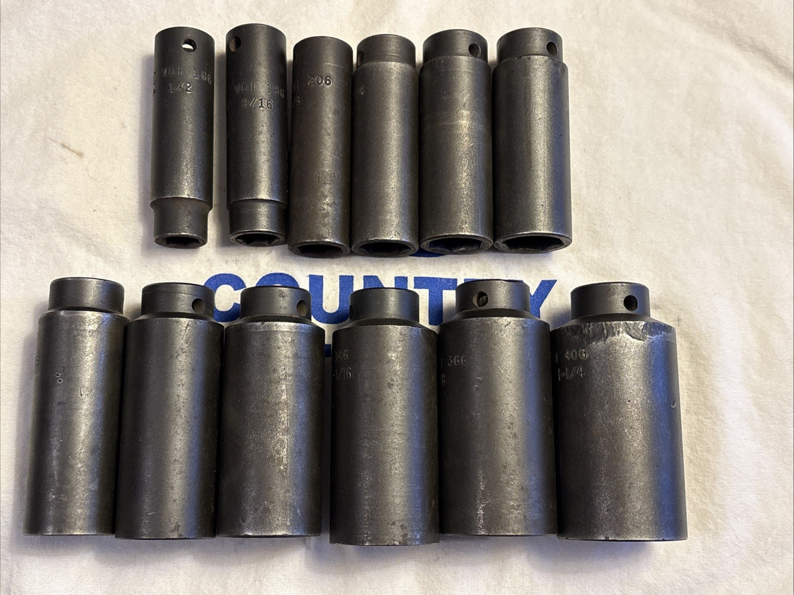 Mac Tools USA 1/2″ Drive 12pc 6pt Deep Impact Socket Set SVDP136BRPT