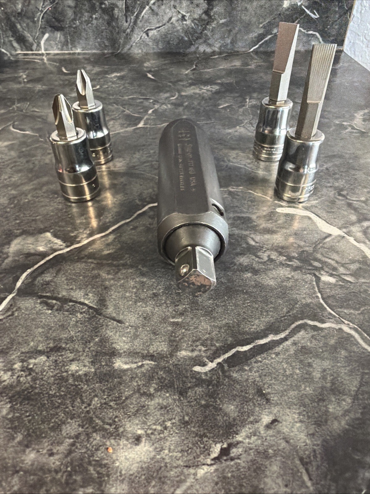 Snap-on PIT160 1/2″ Hand Cam Action Impact Driver Set W/ 4 Bits Phillips & Flat