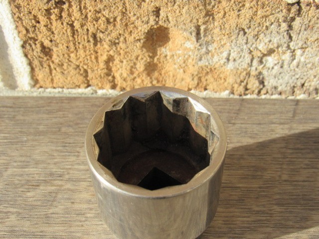 MATCO C422 1/2″ DRIVE 1 5/16″ CHROME SHALLOW 12 POINT 1 & 5/16″ C 422 SOCKET SAE
