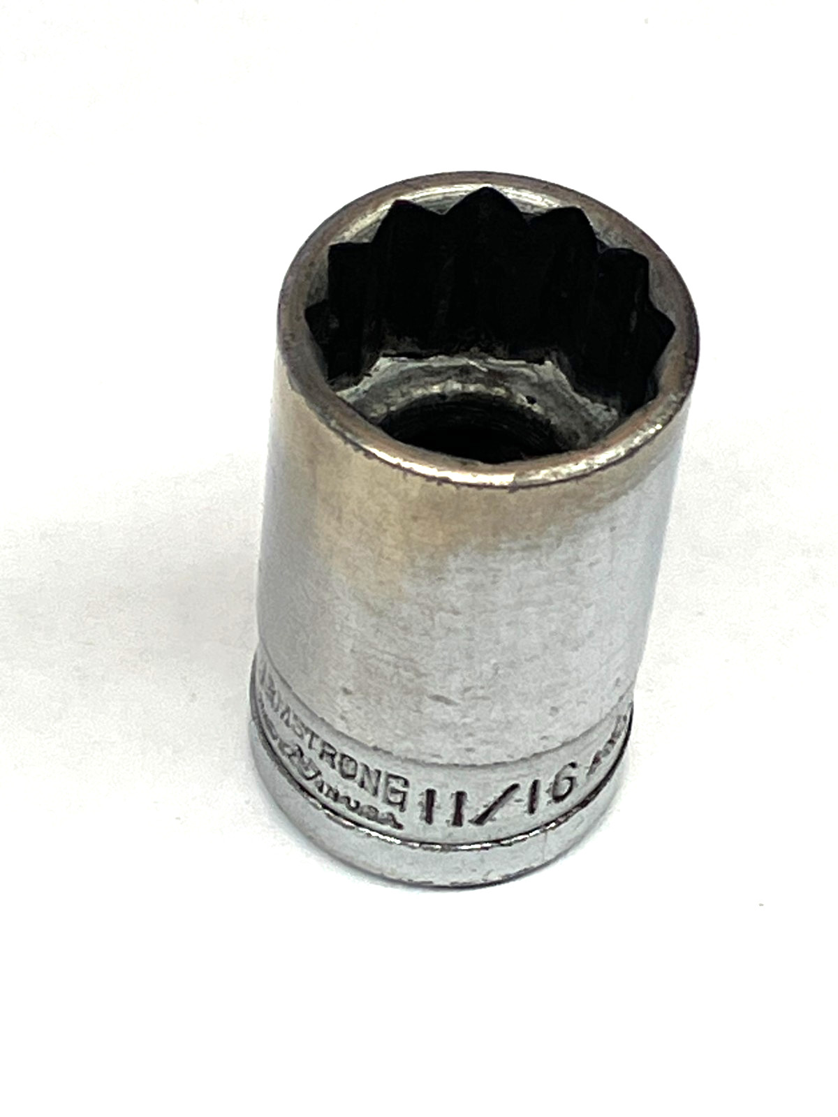 Armstrong ST-1222 11/16″ 12 Point Shallow Socket 1/2″ Drive Armaloy USA Vintage