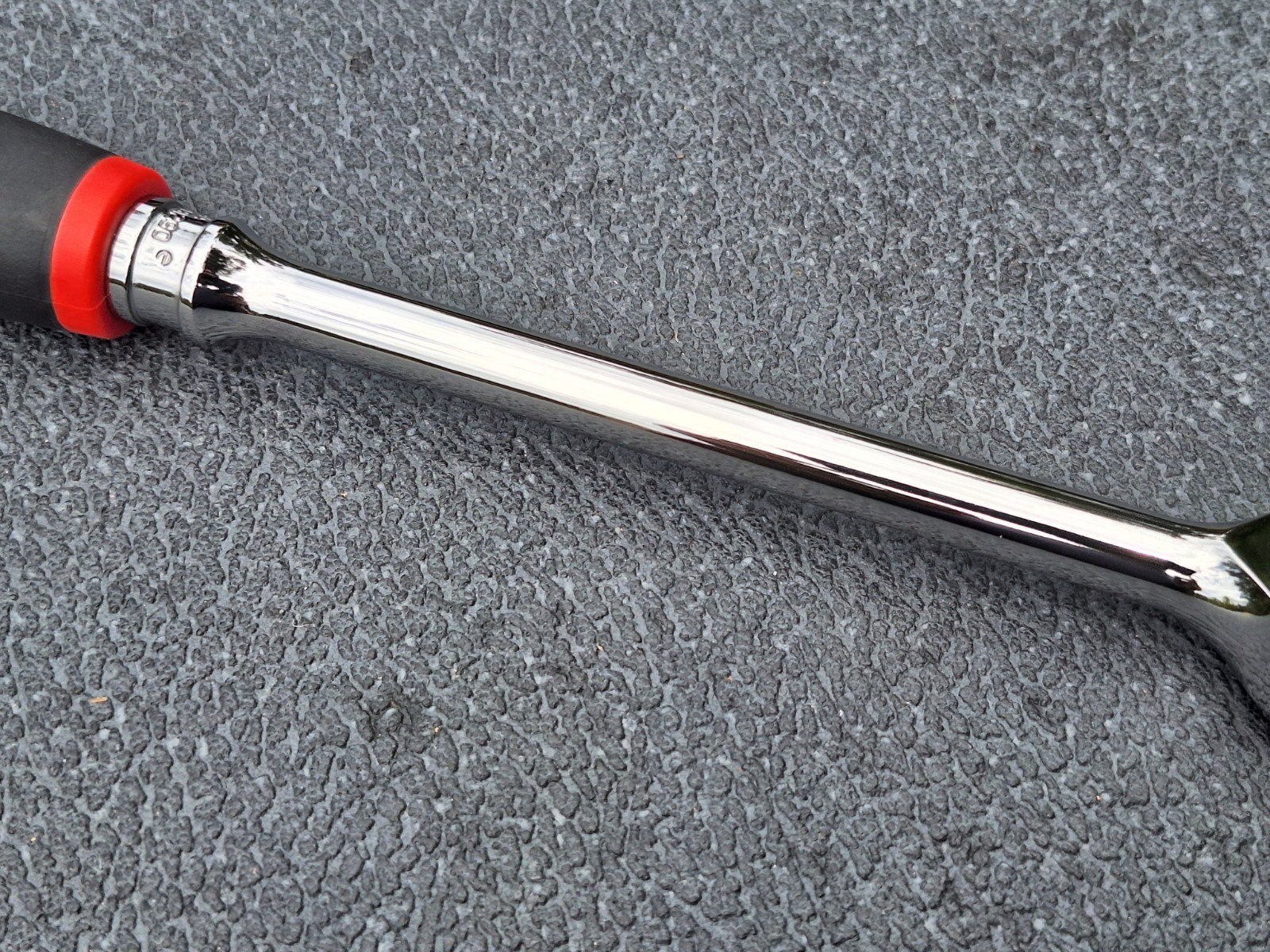 NOS 2019 Snap On FHL80 3/8″ Dr RED Soft Grip Long Fixed Head Ratchet NEW