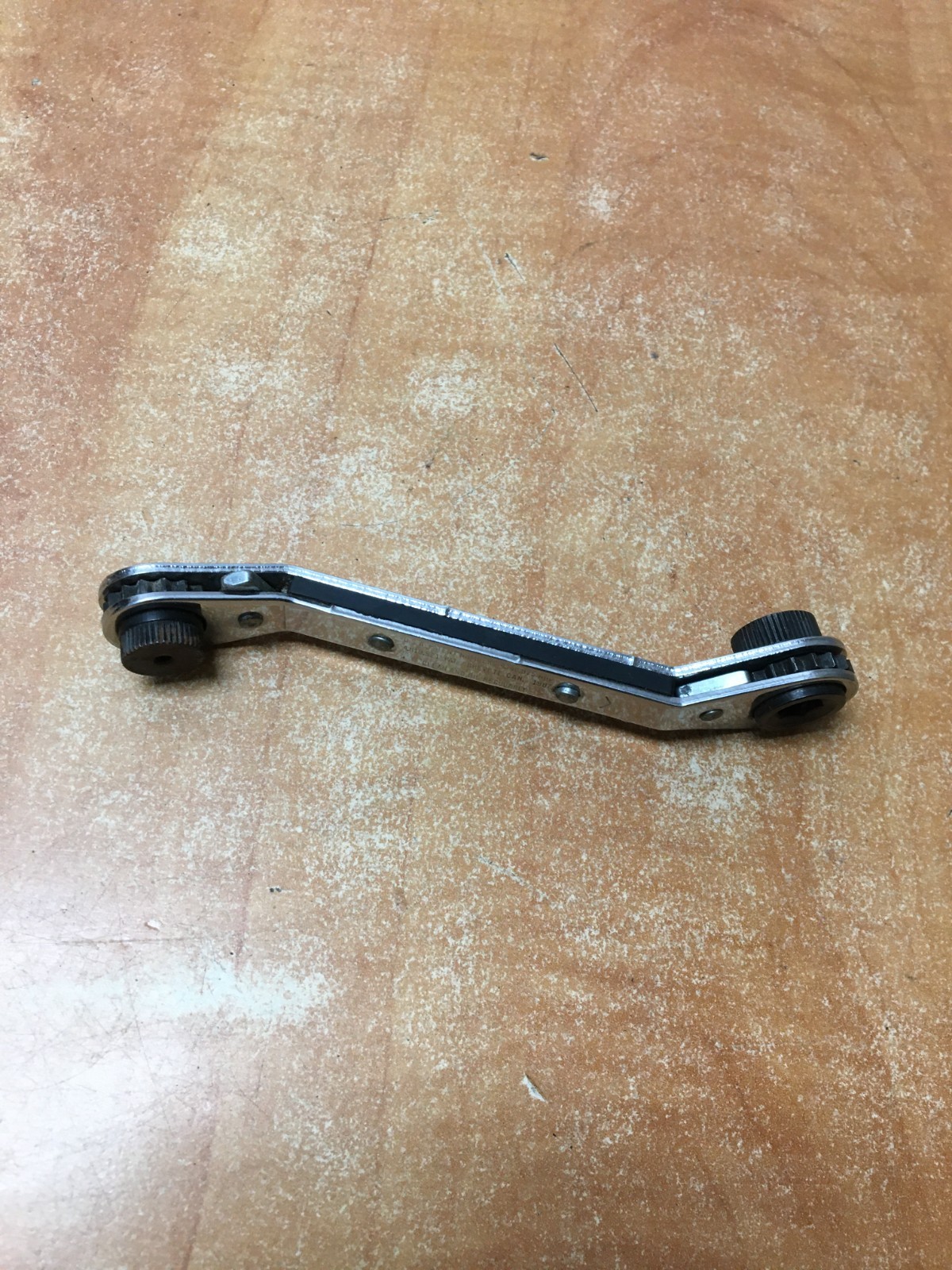 Matco RBD810 Offset Ratcheting Bit Driver Wrench 18/4″ – 5/16″