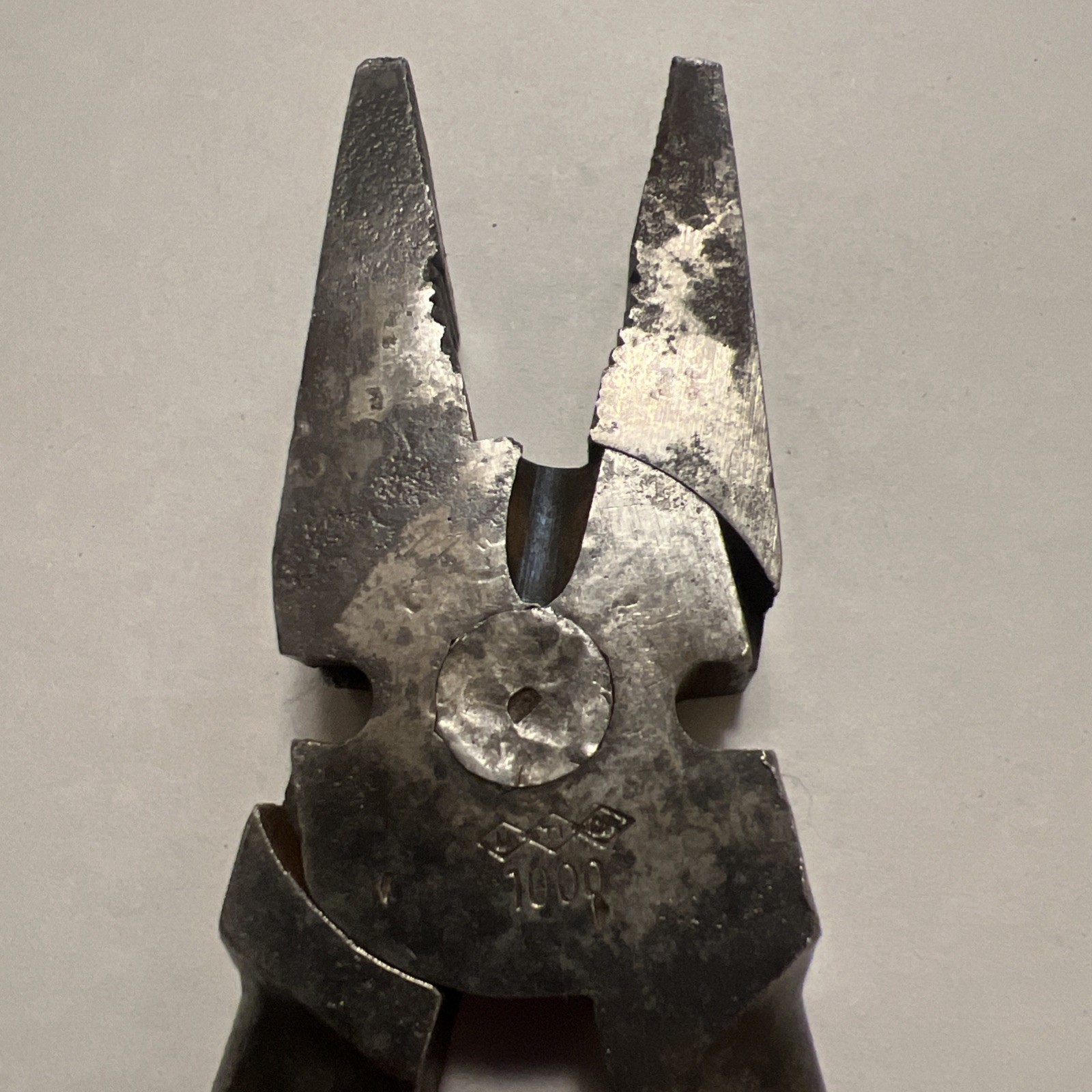 Vintage Utica Giant Button’s Pliers Side Wire Cutting Gripping #1000 USA